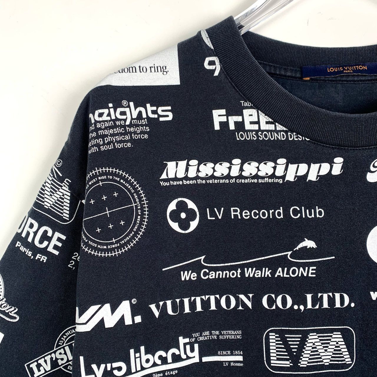 Louis Vuitton Louis Vuitton Logo Print Round Neck Black Cotton Short-Sleev Size US M / EU 48-50 / 2 - 6 Thumbnail