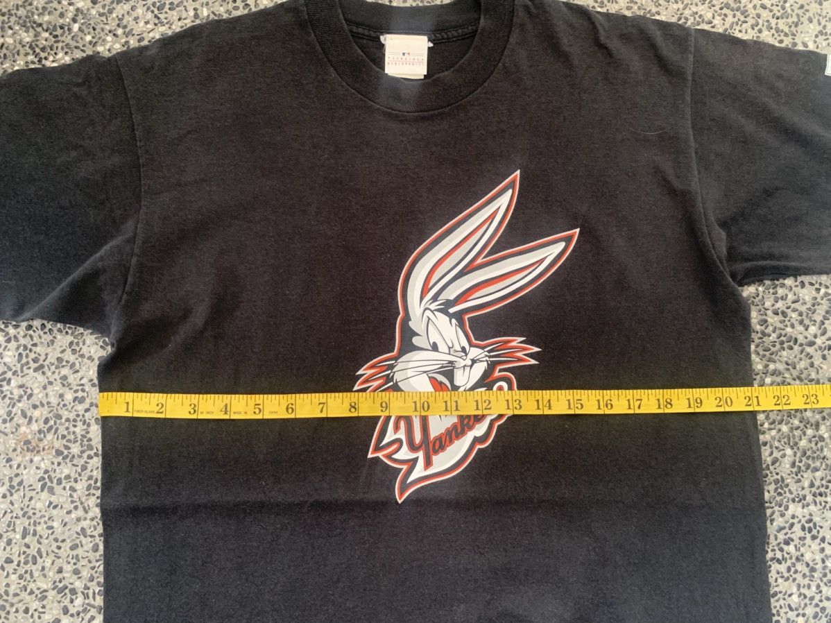 MLB × New York Yankees × Vintage Vintage 90s Yankees 75 Years Anniversary Warner Bros T shirt Size US L / EU 52-54 / 3 - 7 Thumbnail