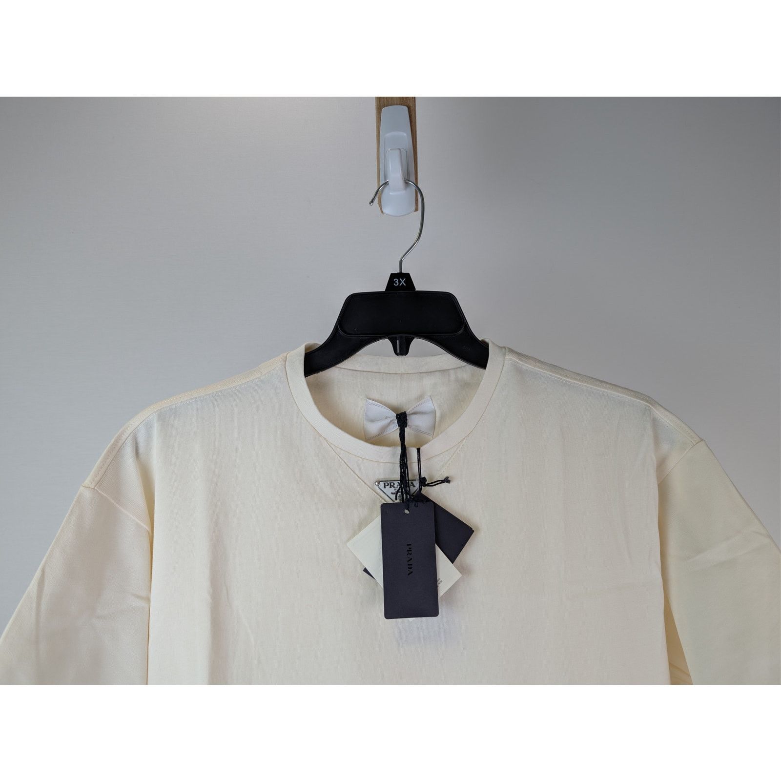 Prada o1rshd1 Prada T-Shirt in Beige Size US XXL / EU 58 / 5 - 3 Thumbnail