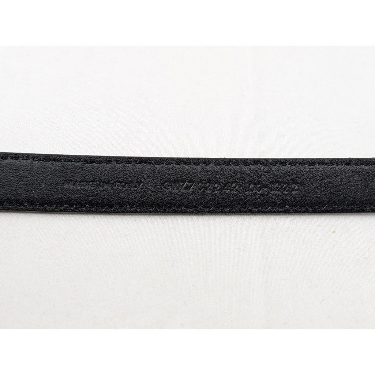 Saint Laurent Paris o1rshd1 Size: 100 / Embossed Leather Buckle Belt in Black Size 40 - 8 Thumbnail