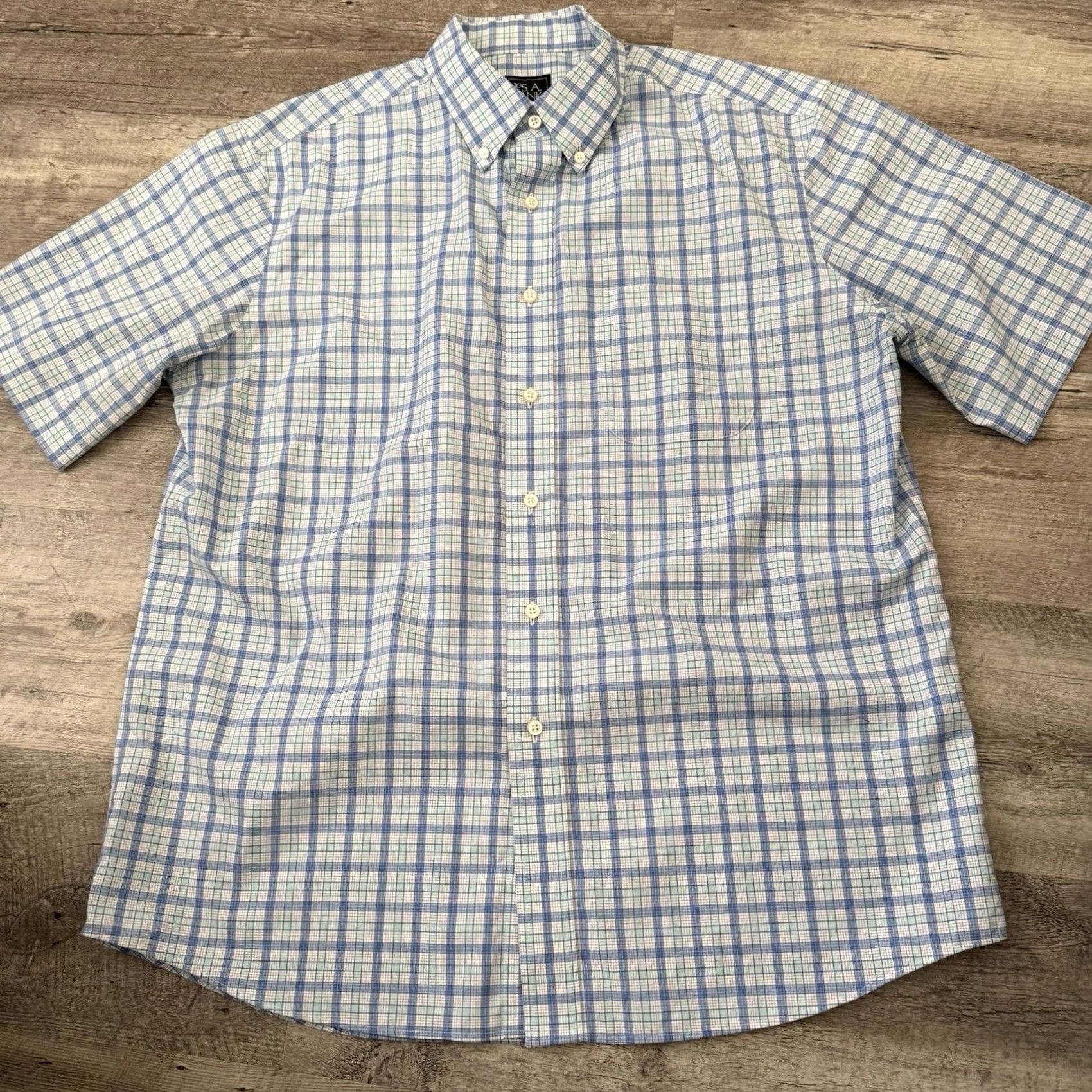 Jos. A. Bank Jos. A Bank Traveler Shirt Men Large Blue Plaid Tailored Fit Short Sleeve Cotton Button-Up Size US L / EU 52-54 / 3 - 7 Thumbnail