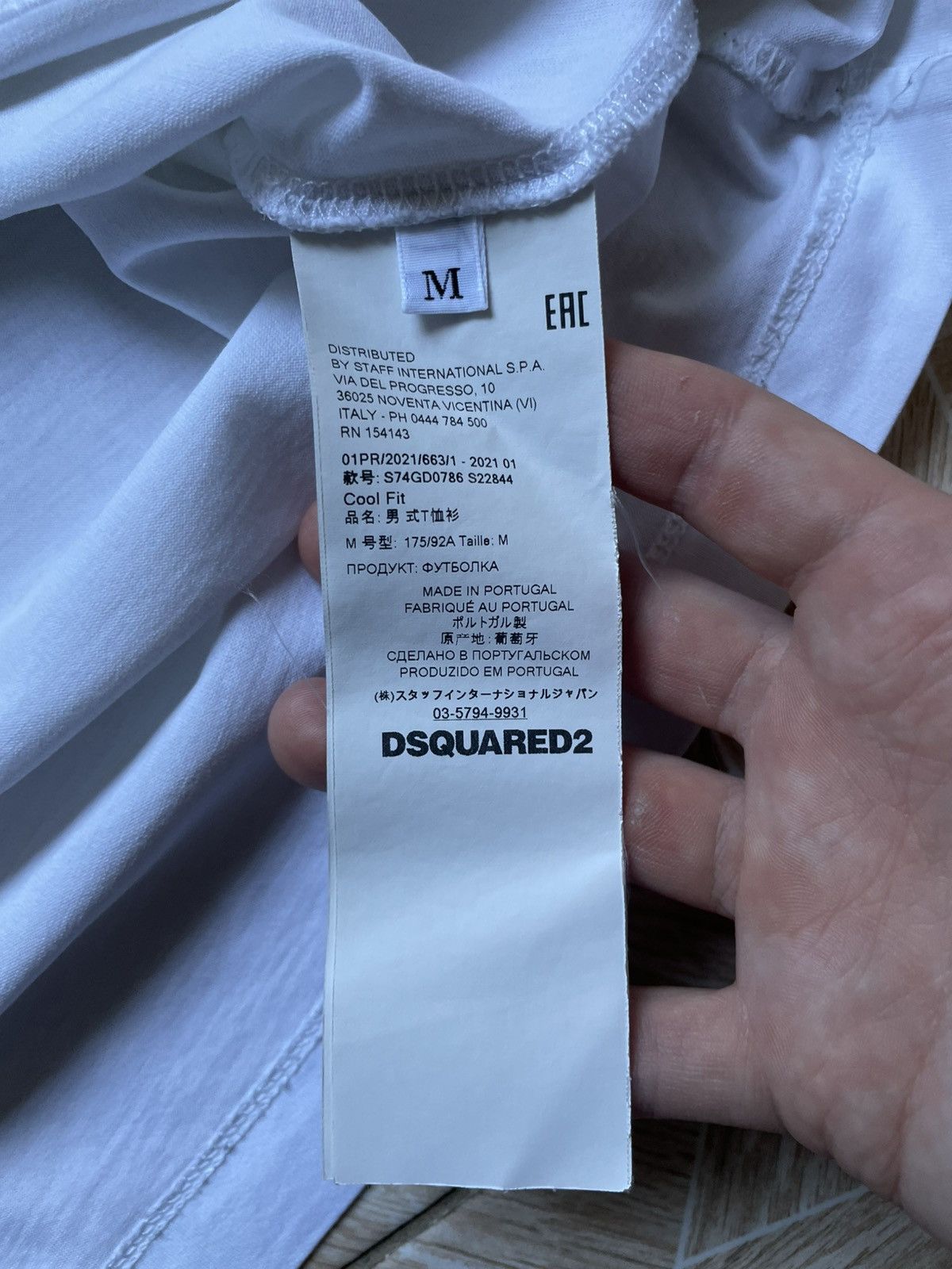 Designer Designer Luxury Dsquared2 Big Logo Maple Leaf Tee M Black Size US M / EU 48-50 / 2 - 9 Thumbnail