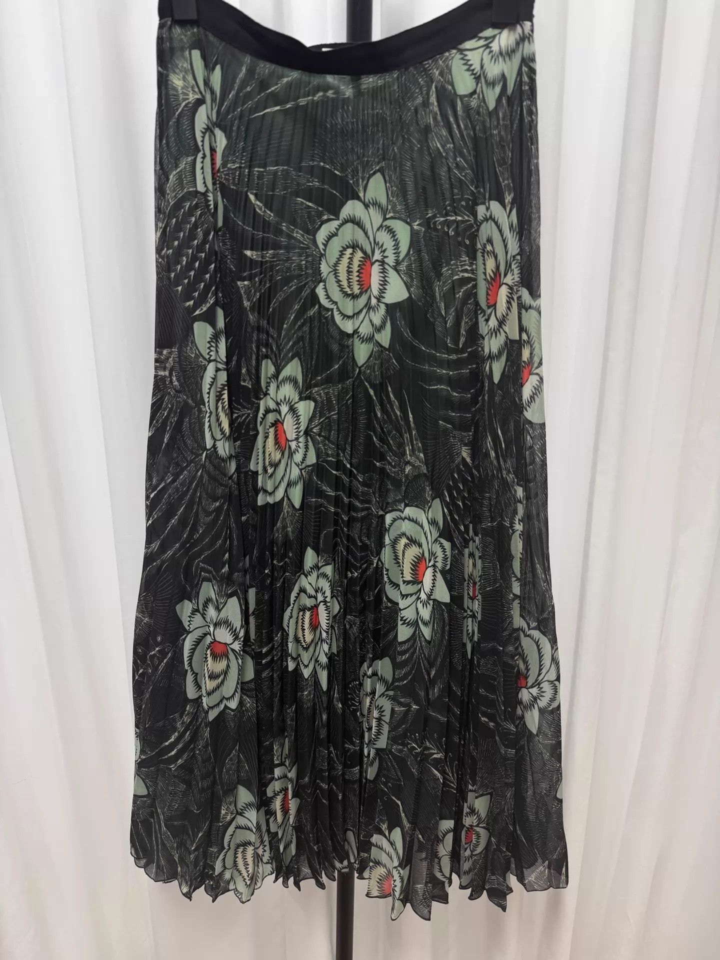 Dries Van Noten DRIES VAN NOTEN Floral Print Pleated Midi Skirt Size 24" / US 00 / IT 34 - 1 Thumbnail