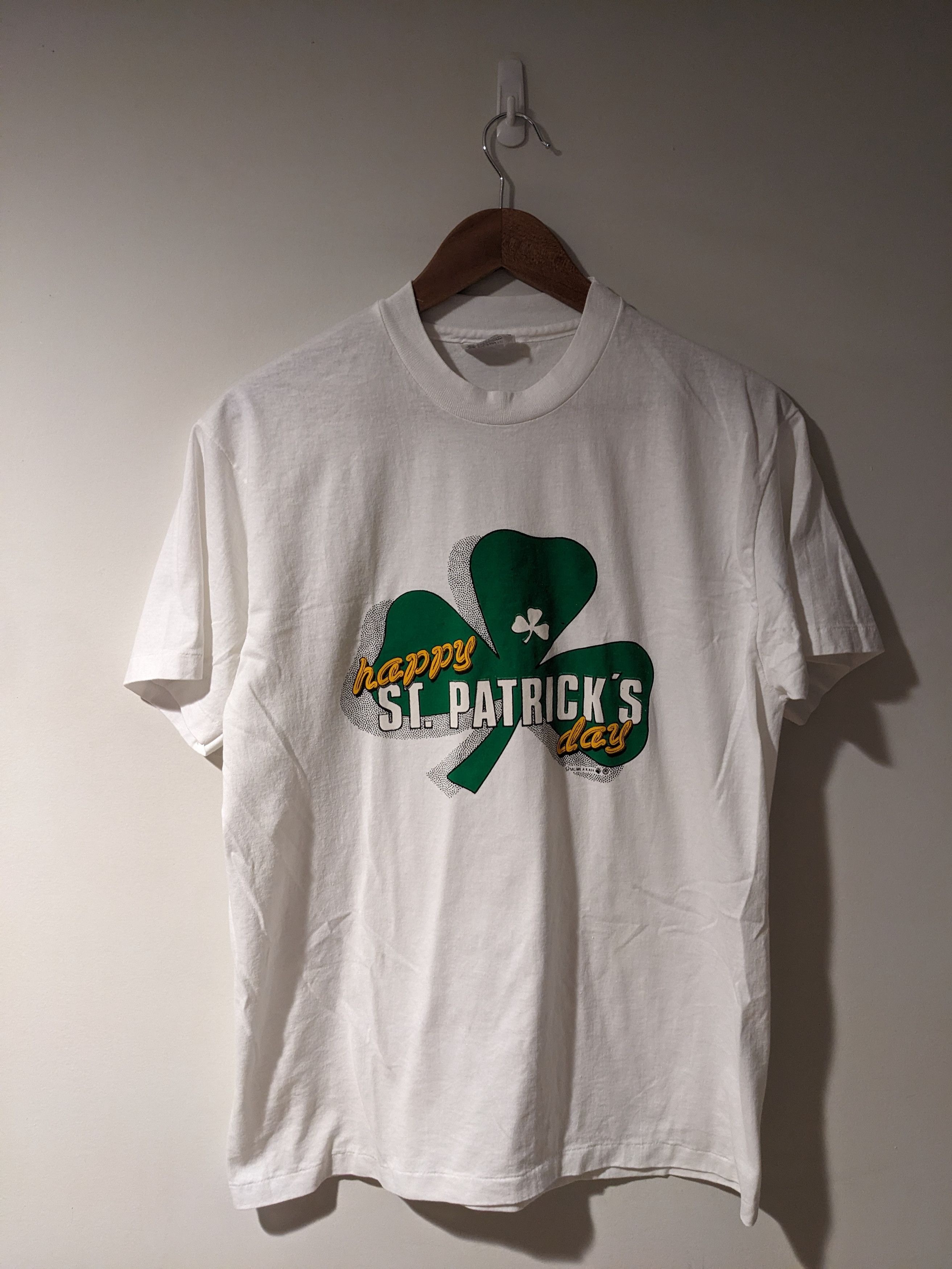 Vintage Vintage 90s Happy St. Patrick's Day Clover Large T-Shirt Size US L / EU 52-54 / 3 - 1 Thumbnail