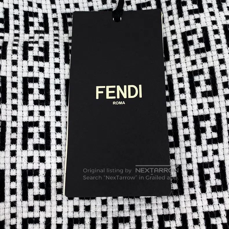Fendi Fendi Black and White Color-Block Logo Faux-Fur Full-Print Size S / US 4 / IT 40 - 7 Thumbnail