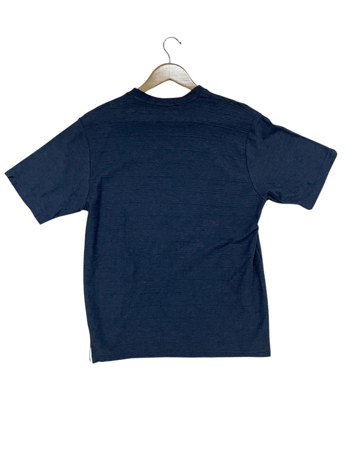 Fred Perry × Lacoste × Lyle & Scott Lyle & Scott Black Label Assymetrical Tee shirt Size US L / EU 52-54 / 3 - 9 Thumbnail