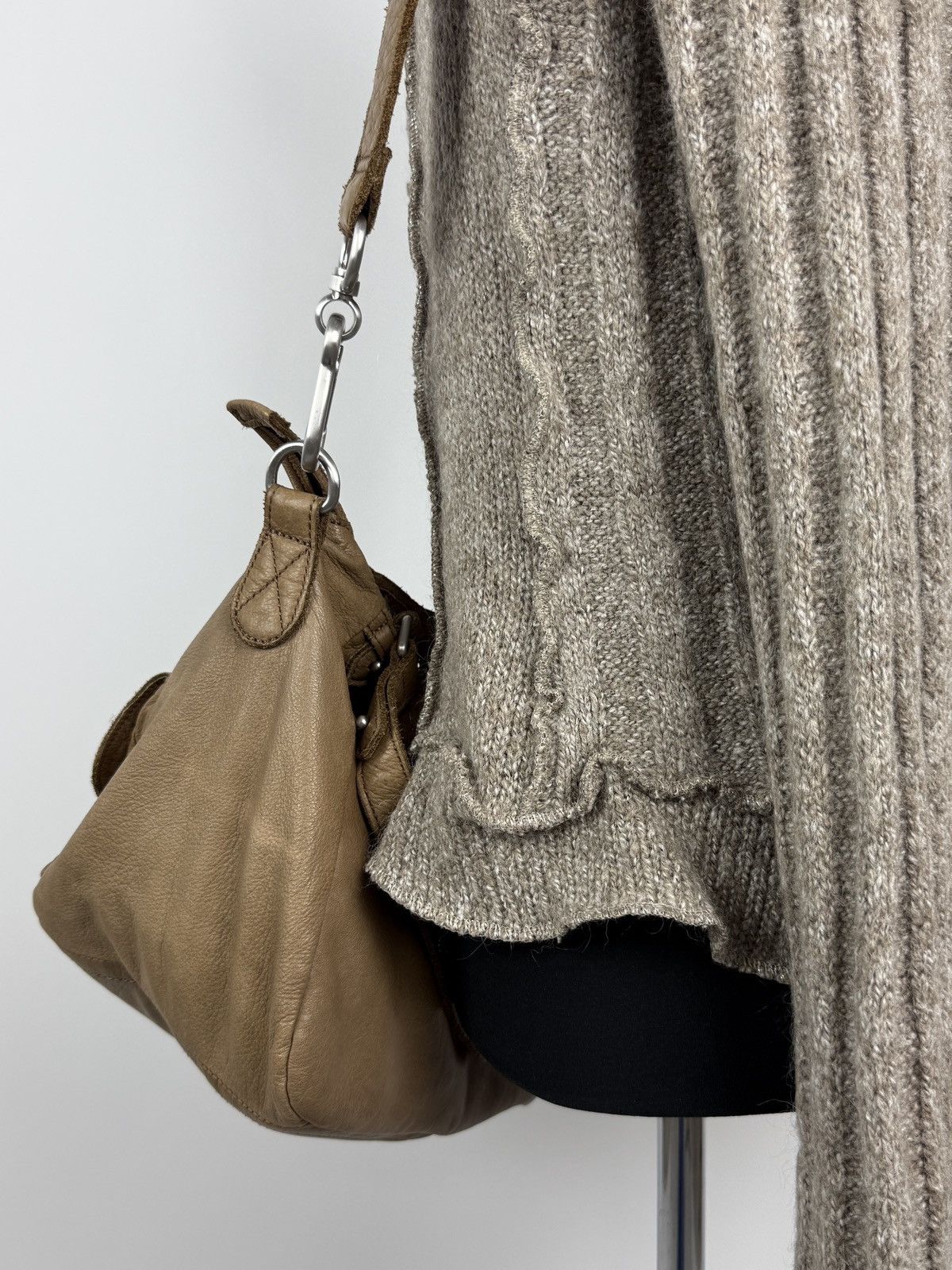 LIEBESKIND BERLIN Y2K Liebeskind Berlin Leather Carabiner Crossbody Hobo Bag Size ONE SIZE - 3 Thumbnail