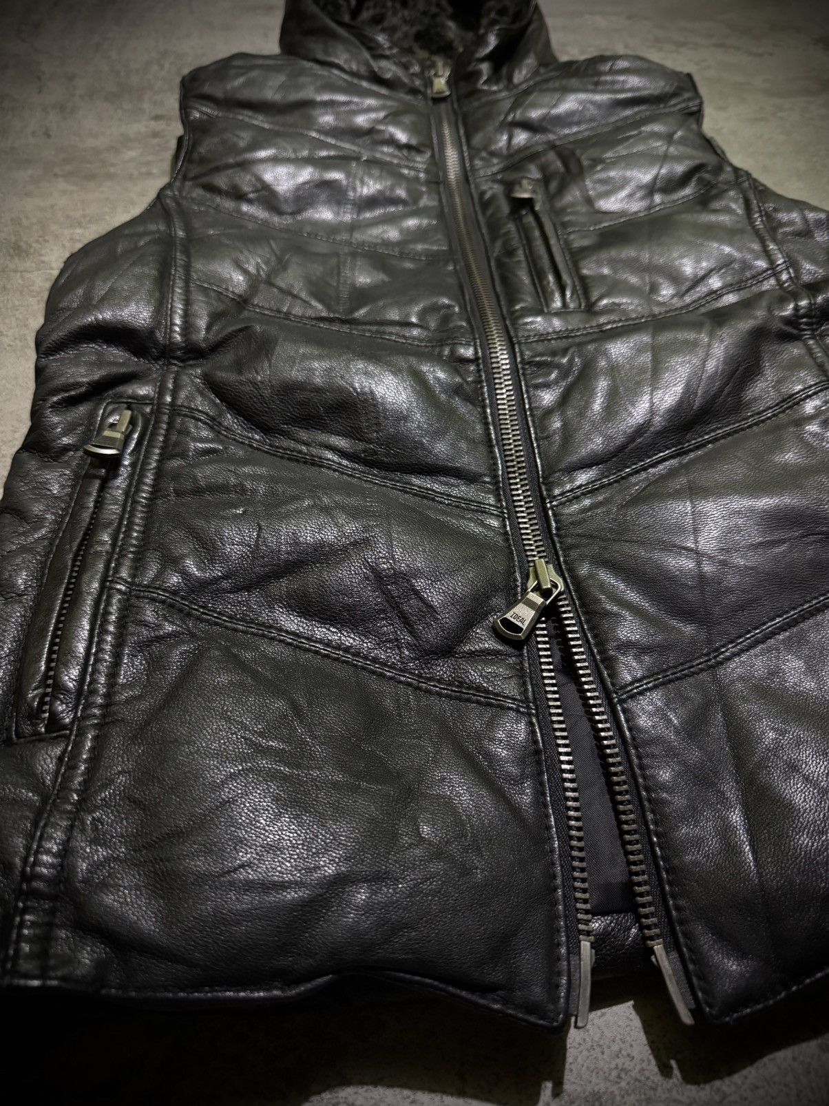 Shellac SHADE SHELLAC GOAT LEATHER IFSIXWASNINE LGB FUR BLACK VEST Size US M / EU 48-50 / 2 - 6 Thumbnail