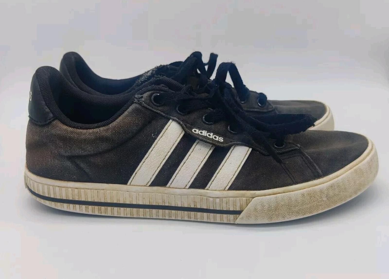 Adidas Adidas Daily 3.0 Black White Sneakers Mens Sz 6 Classic 3 St Size US 6 / EU 39 - 2 Thumbnail