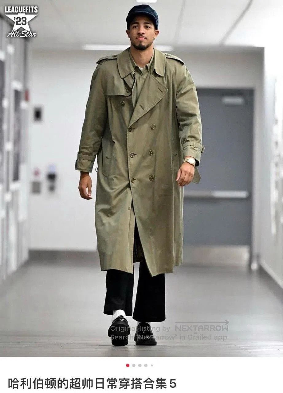 Burberry Burberry Double-Breasted Belted Trench Coat. Size XXS / US 00 / IT 34 - 7 Thumbnail