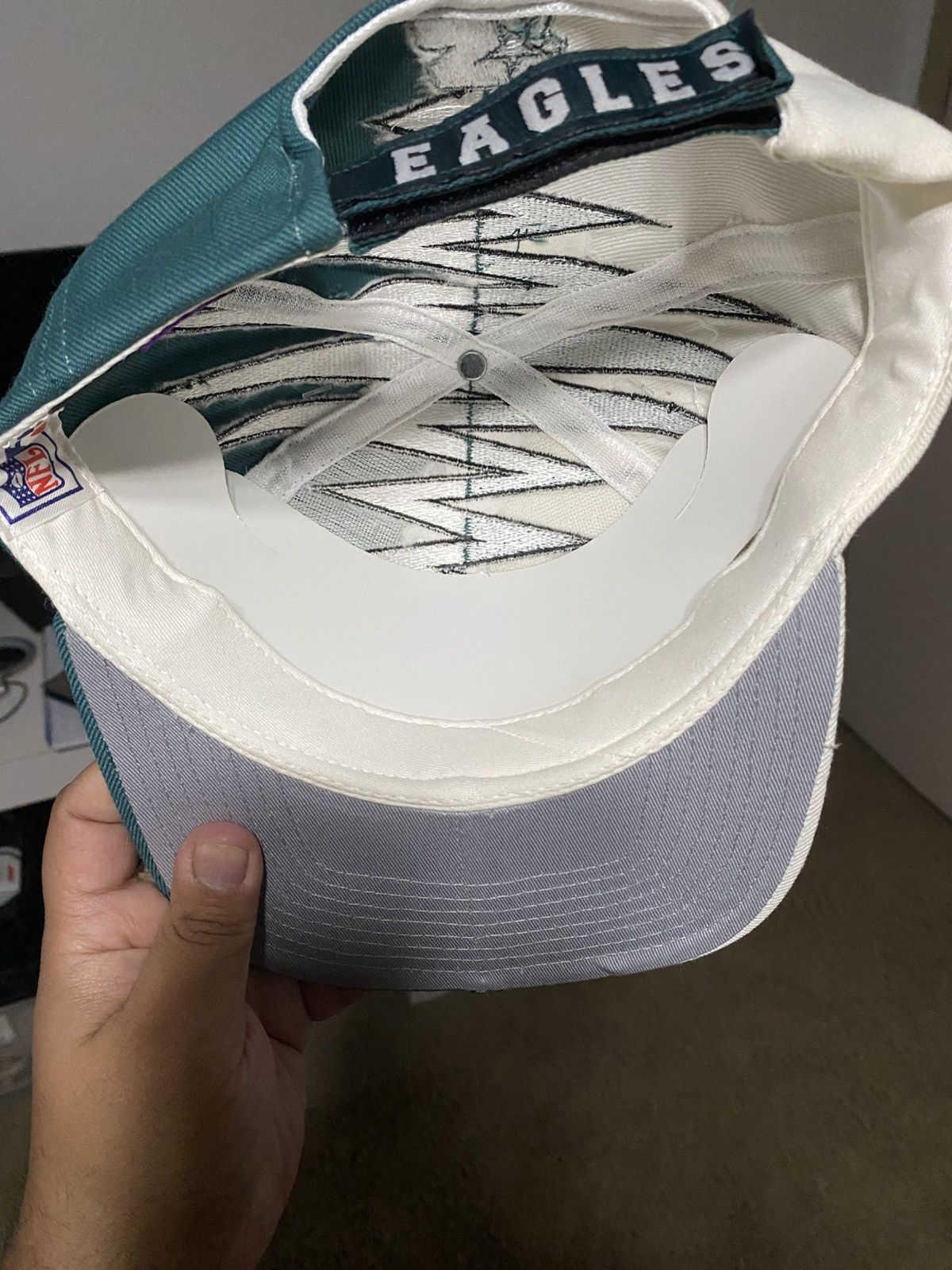 Starter NWT VTG 90s Starter Philadelphia Eagles Shockwave Hat Size ONE SIZE - 9 Thumbnail