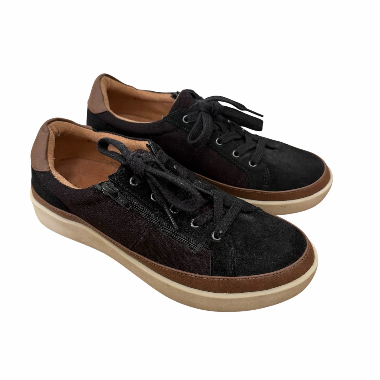 Vionic Vionic Black Suede Mayra Sneakers Sz 8 Size US 8 / IT 38 - 1 Thumbnail