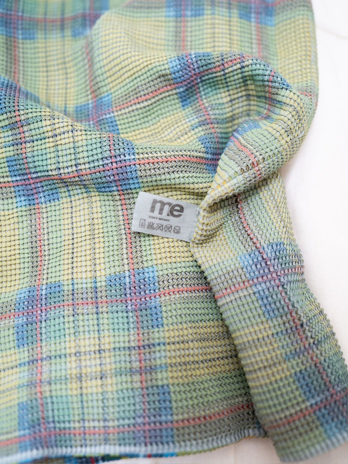 Issey Miyake Issey Miyake Green Plaid Pleated Turtleneck Short-Sleeve Top Size ONE SIZE - 5 Thumbnail