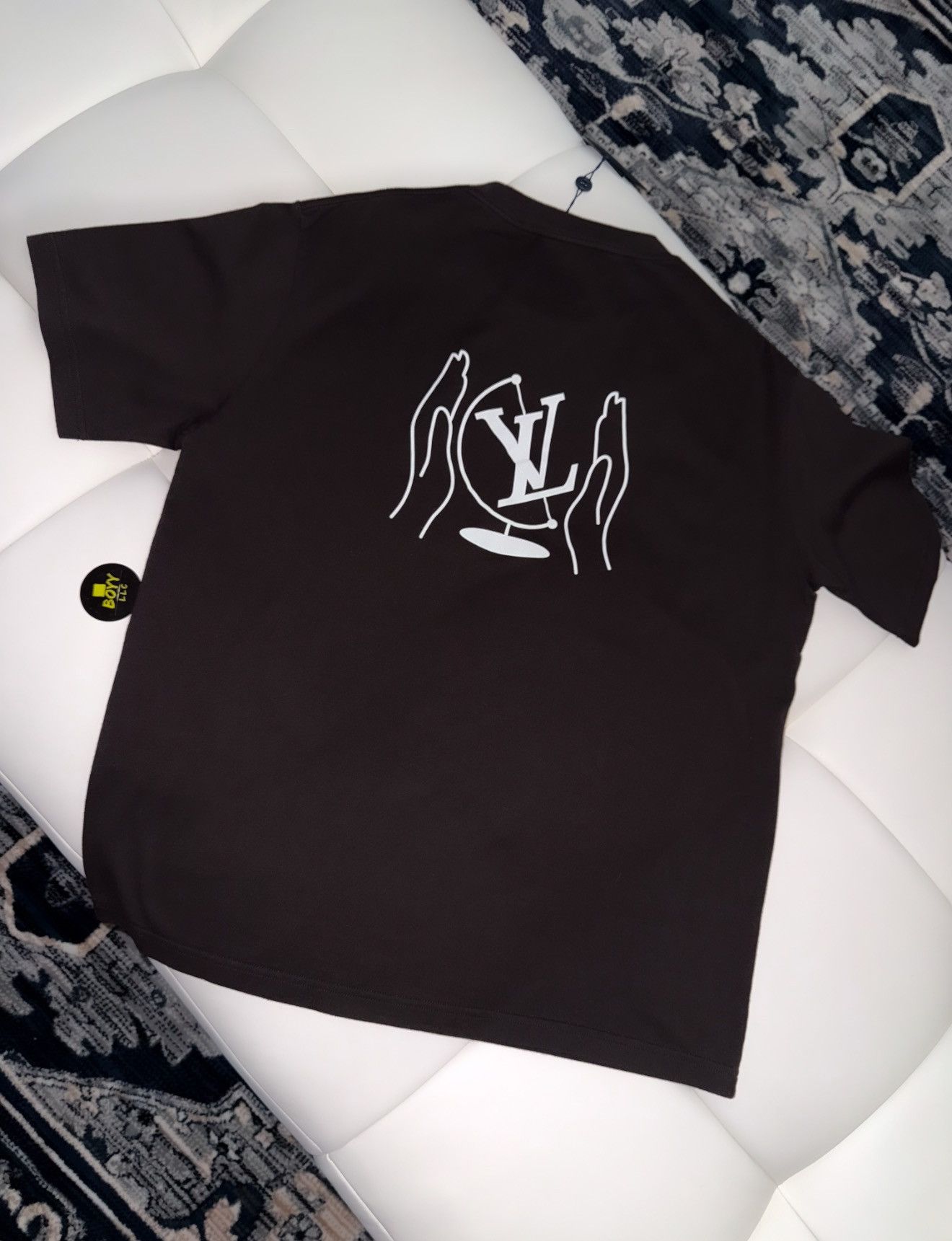 Louis Vuitton Louis Vuitton logo t shirt Size US M / EU 48-50 / 2 - 2 Thumbnail