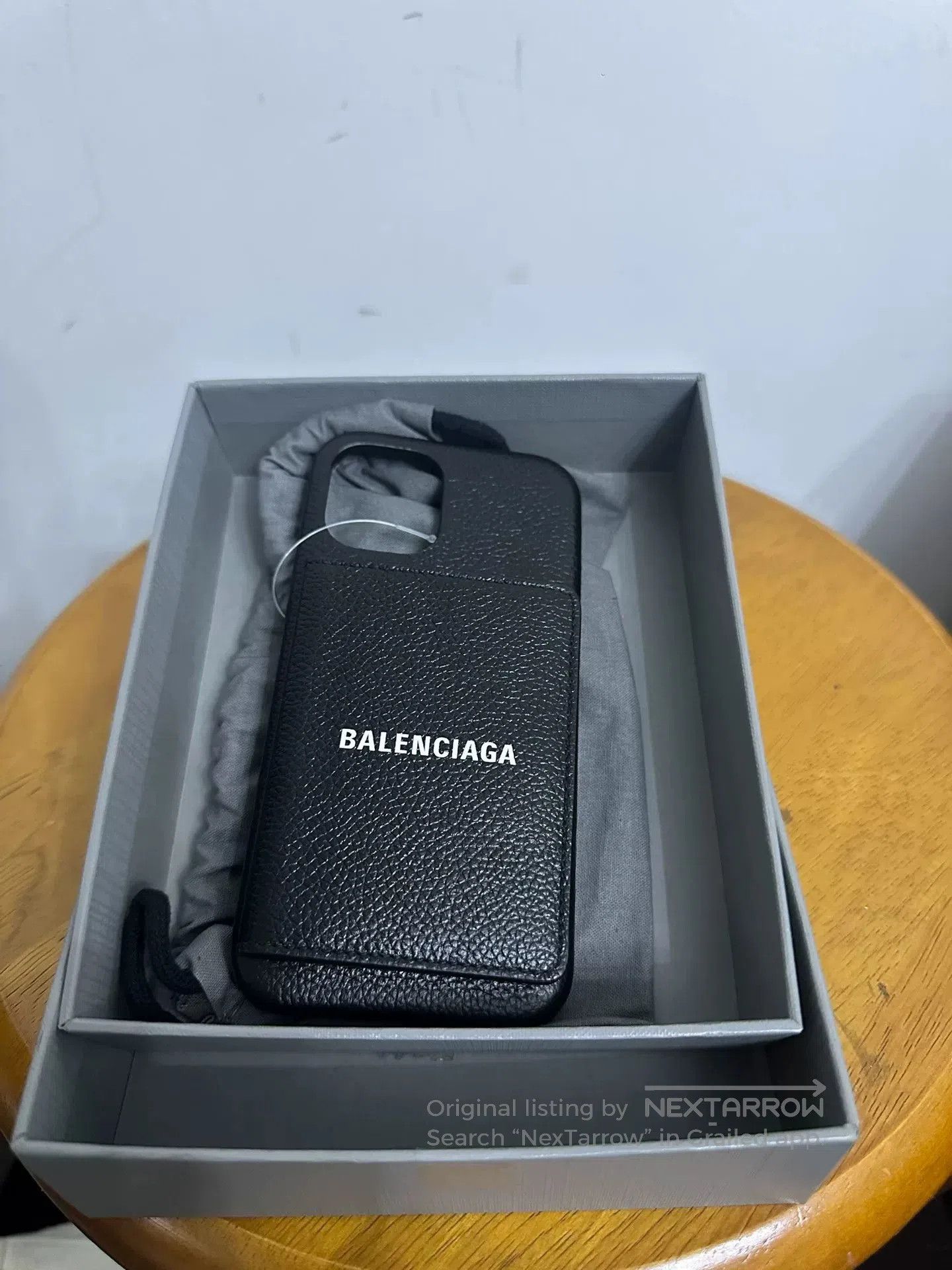 Balenciaga balenciaga phone case card holder. Size ONE SIZE - 1 Thumbnail
