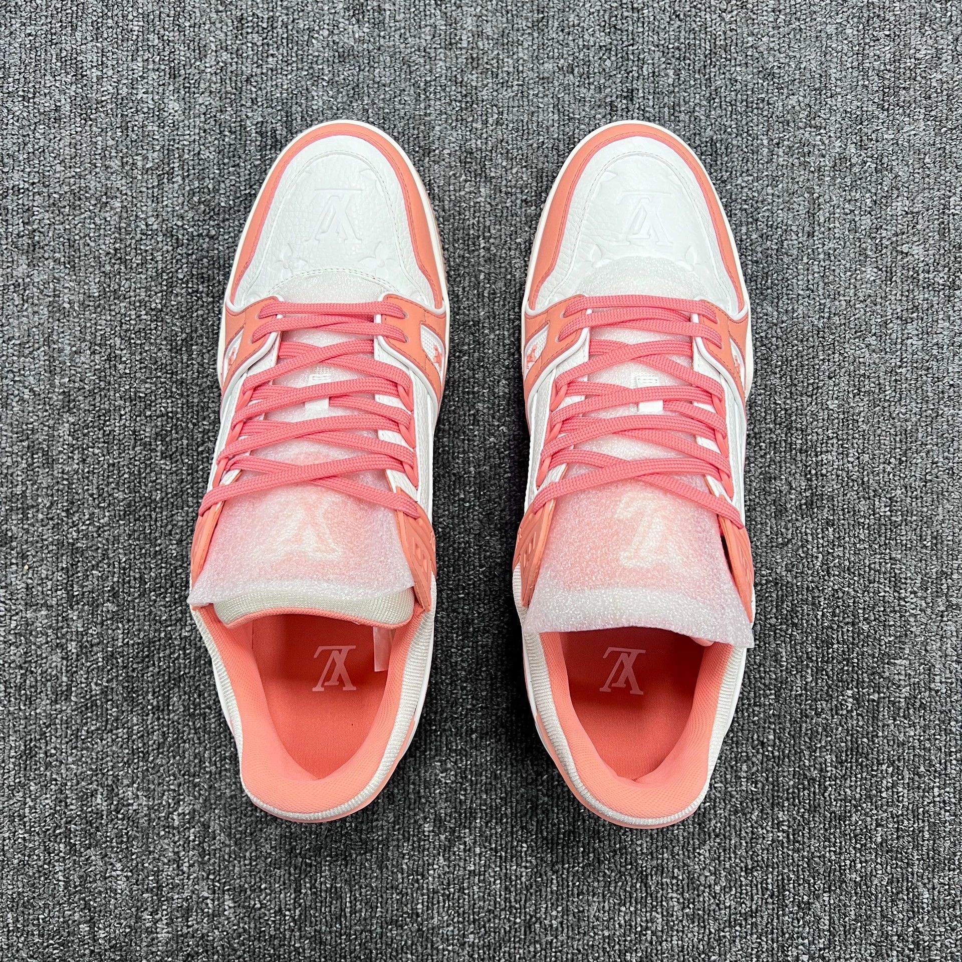 Louis Vuitton LV Trainer Peach Pink 43.5 New With Box Size US 10.5 / EU 43-44 - 4 Thumbnail