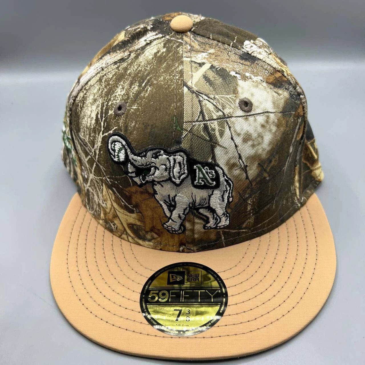 New Era Oakland Athletics Hat Men 7 3/8 Realtree Camo Fitted Cap New Size ONE SIZE - 7 Thumbnail