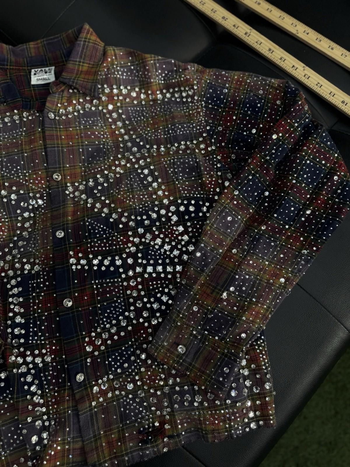 Vale Valley Dreams Full Crystal Stone Flannel Size (S) New Size US S / EU 44-46 / 1 - 2 Thumbnail