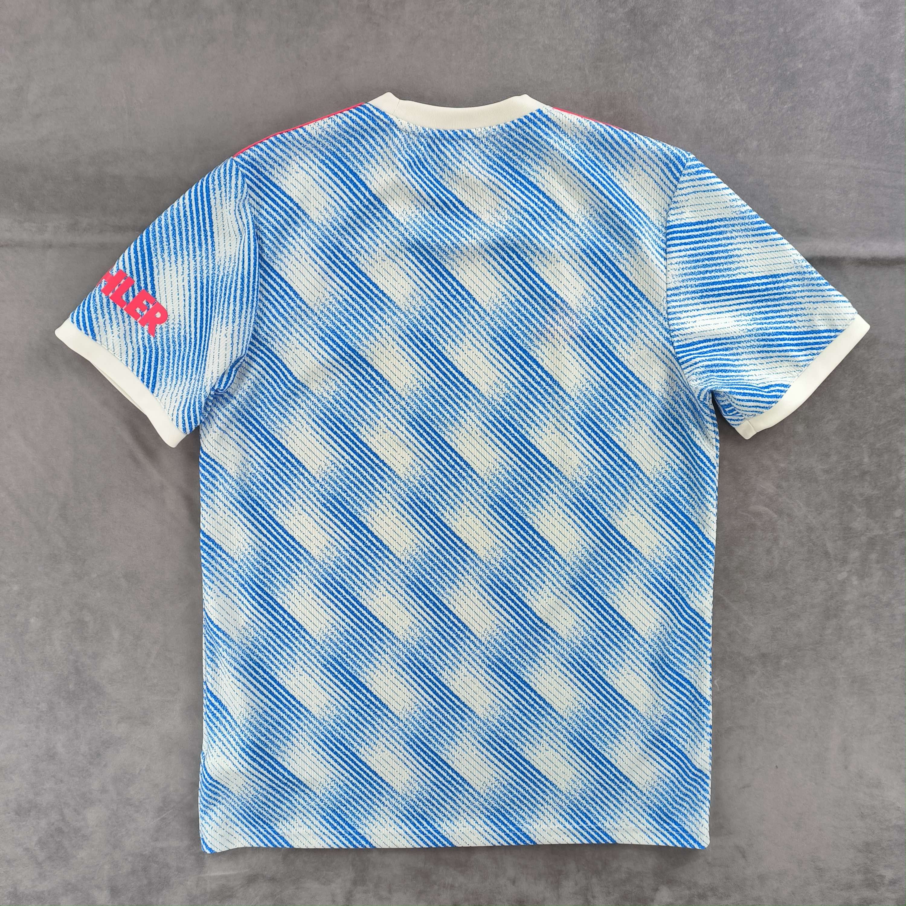 Adidas Manchester United 2021-22 Adidas away football jersey size M Size US M / EU 48-50 / 2 - 2 Thumbnail