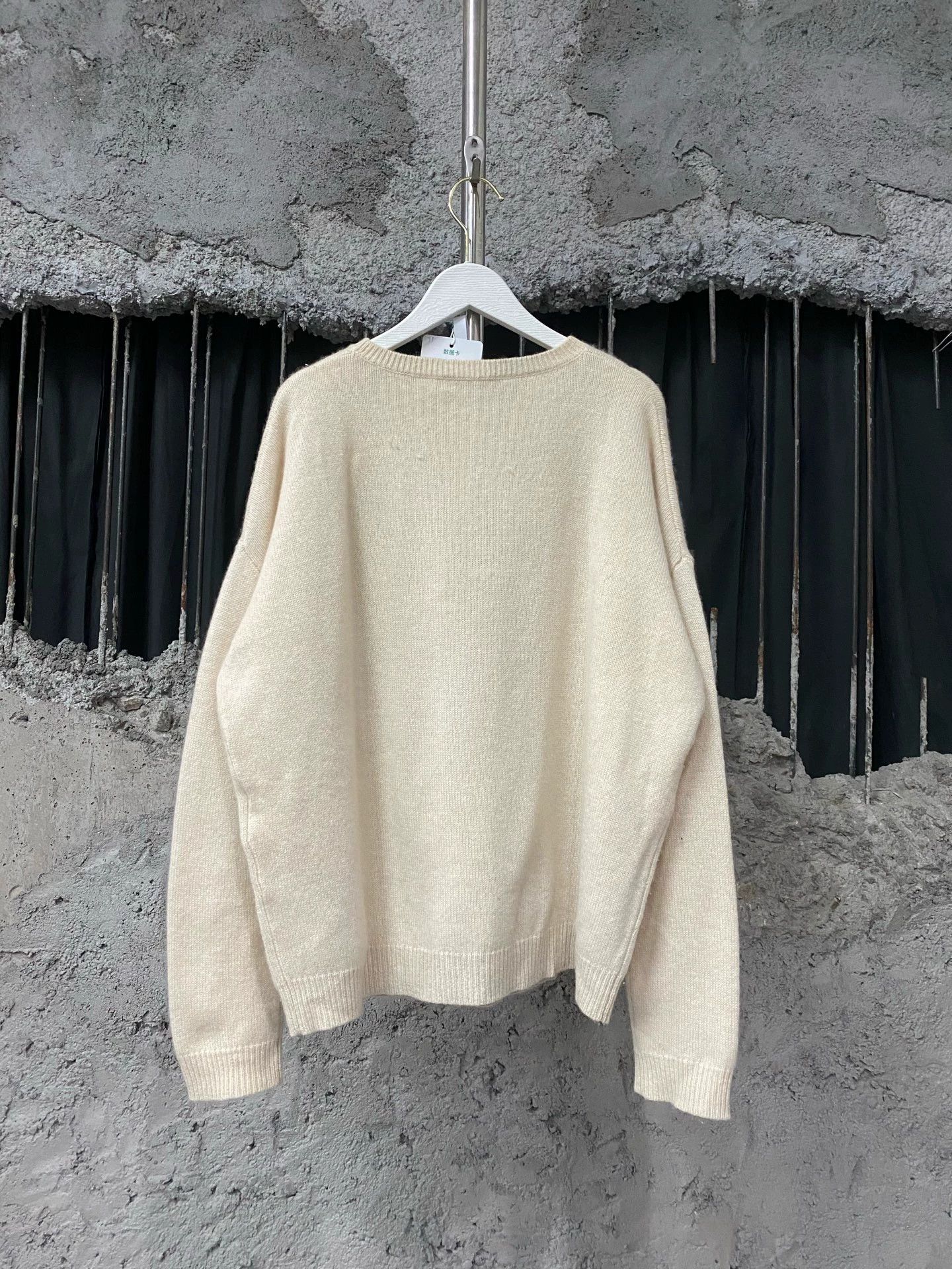 Max Mara Max Mara Cashmere Sweater Women's S 99 New Size S / US 4 / IT 40 - 2 Thumbnail