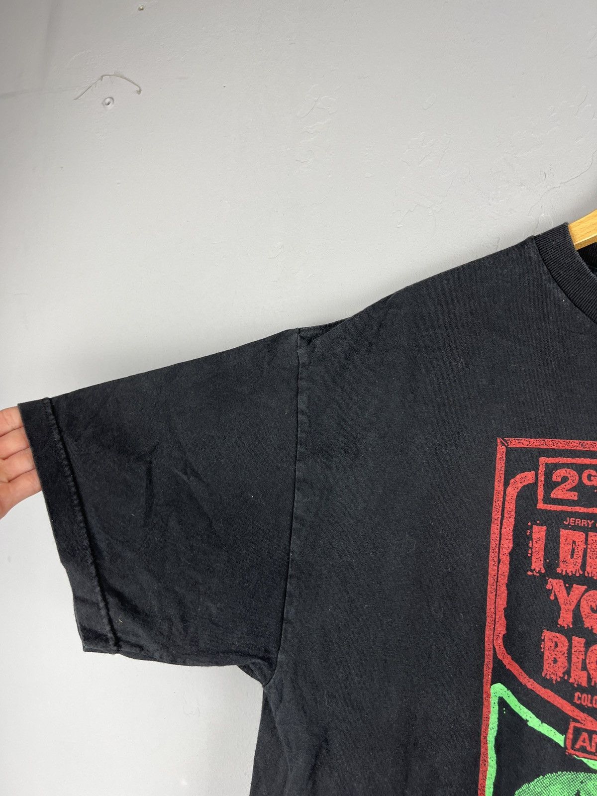 Expert Horror Vintage I Drink Your Blood Movie Rare Tees licensed y2k Size US L / EU 52-54 / 3 - 7 Thumbnail