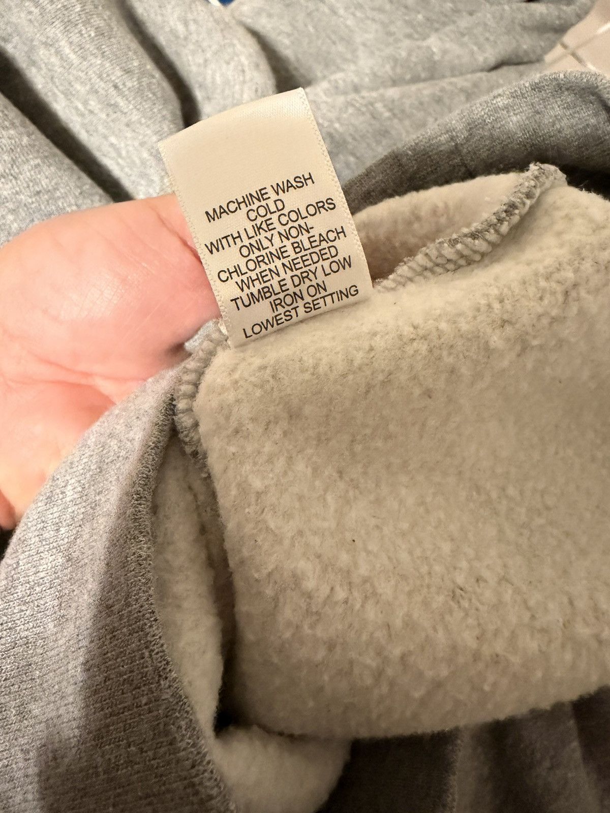 Fear of God Fear of God Essentials Hoodie Grey size Medium Size US M / EU 48-50 / 2 - 5 Thumbnail