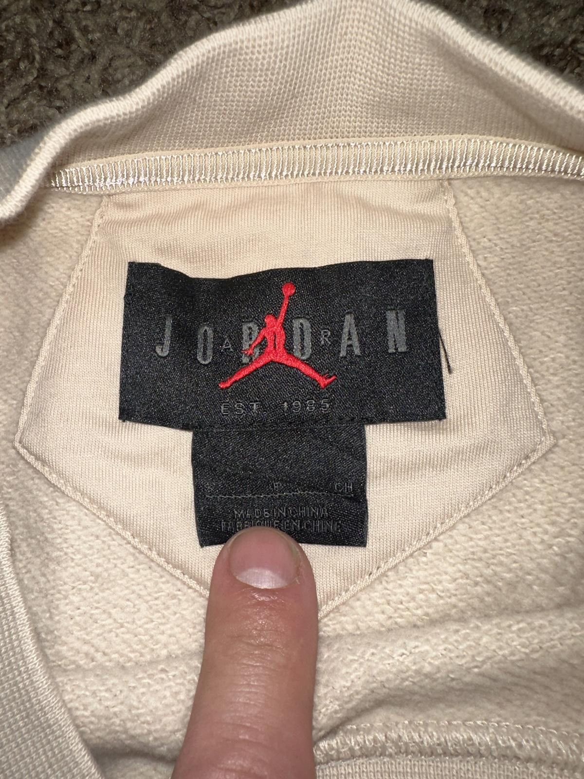 Designer Air Jordan Women’s Essentials Sand Fleece Crew Sweatshirt Size S / US 4 / IT 40 - 4 Thumbnail