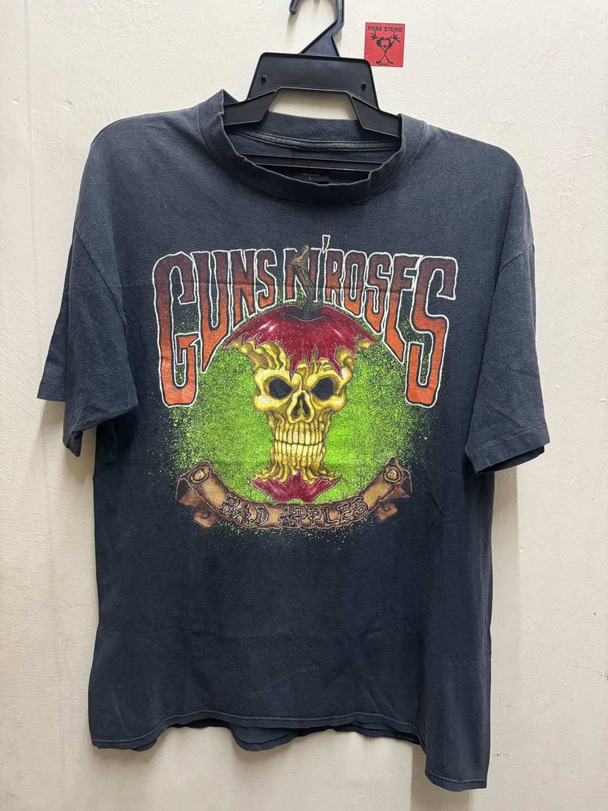 Band Tees Vintage Gun And Roses Size US L / EU 52-54 / 3 - 1 Thumbnail