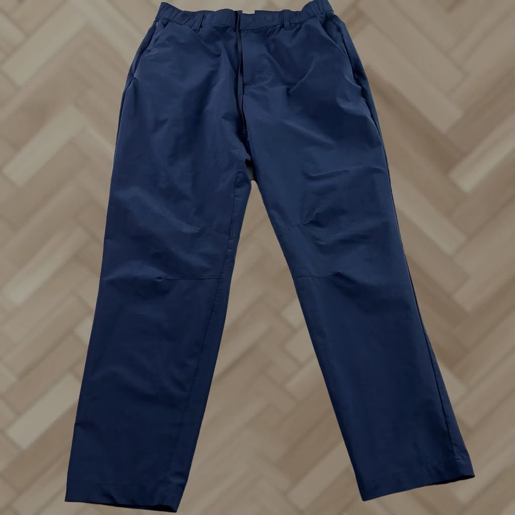 Fabletics Fabletics The Only Pant Men M Blue 27" Inseam Pants Regular Activewear Mens Size US 31 - 1 Thumbnail
