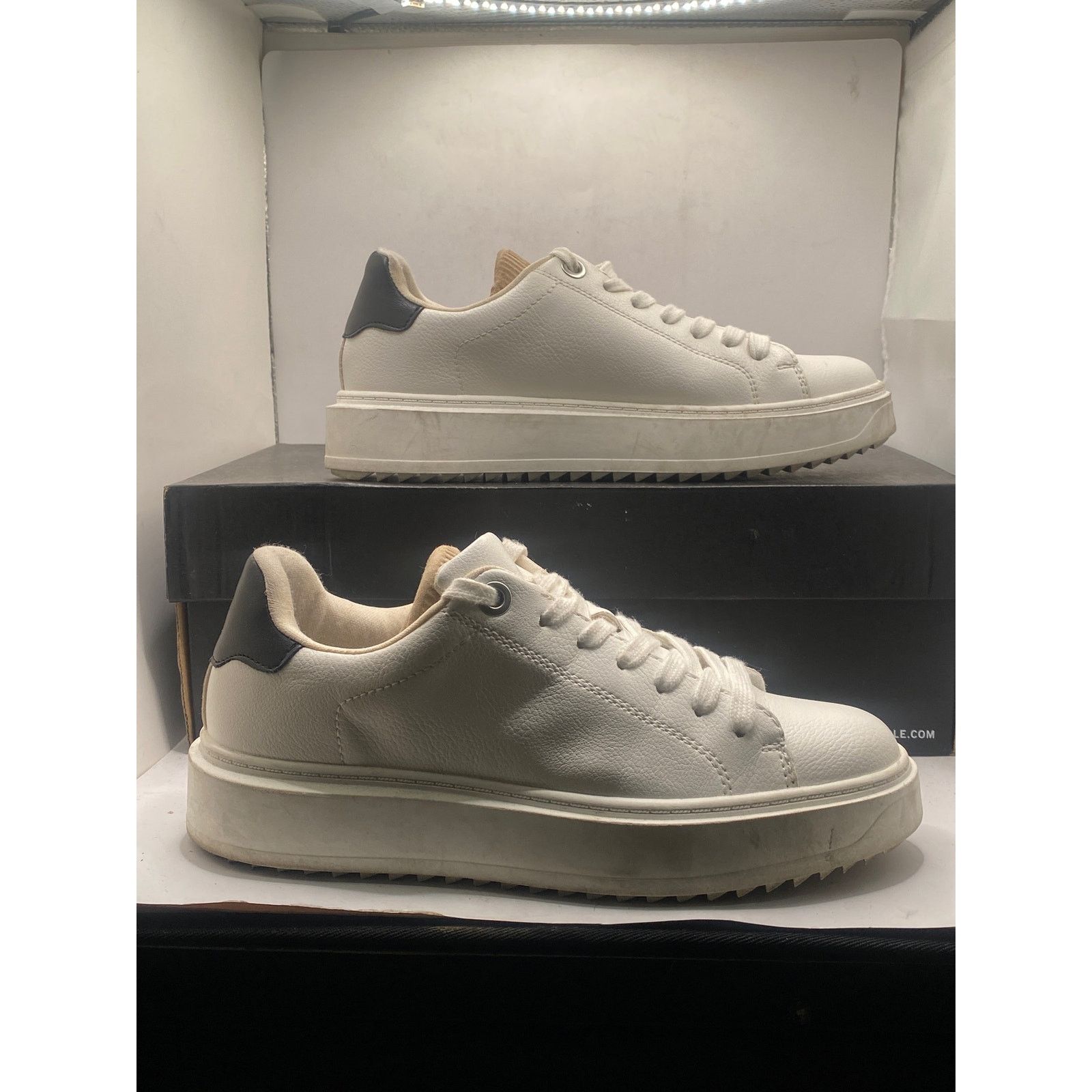 Steve Madden Charlie Platform Sneaker (Women) Steve Madden Size 8M Size US 8 / IT 38 - 1 Thumbnail