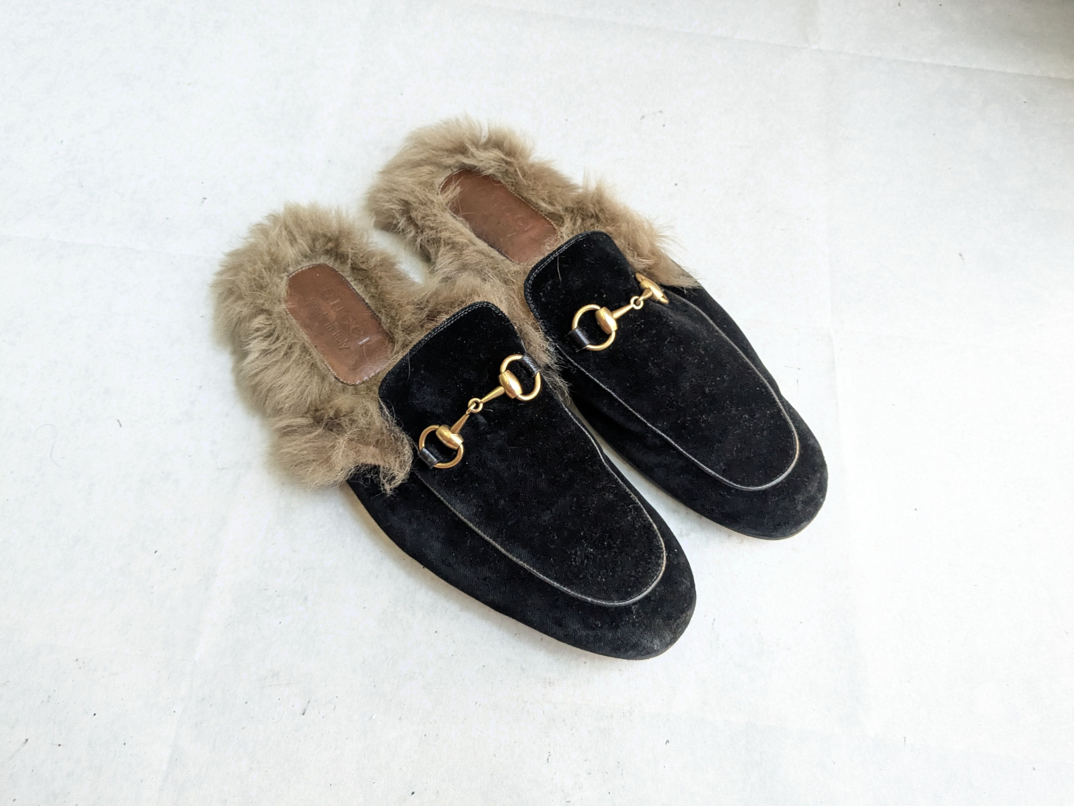 Gucci Gucci Princetown Horsebit Loafers 9.5 Black Velvet Mules Fur Size US 9.5 / EU 42-43 - 1 Thumbnail