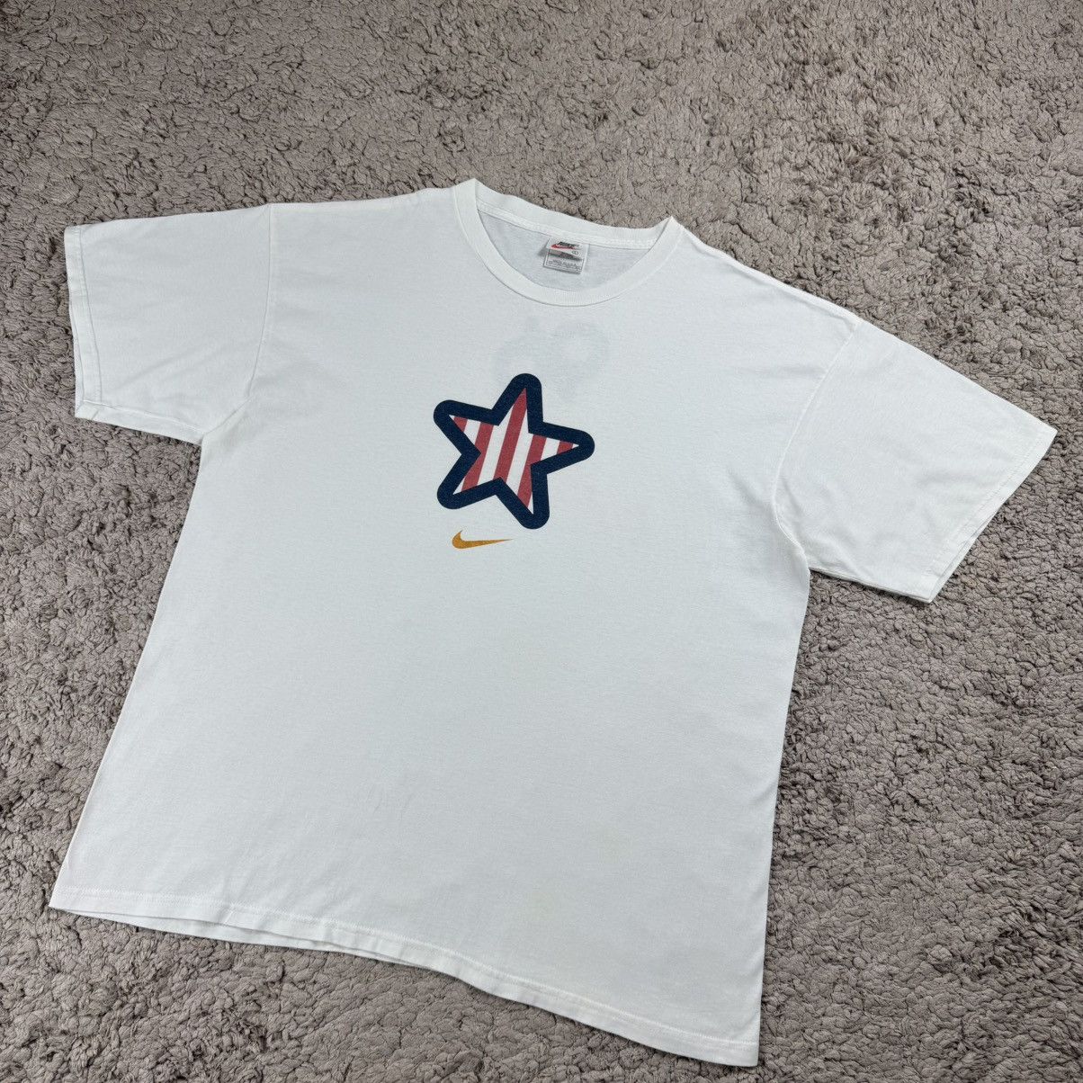 Nike Vintage Nike USA One Star 96 Centre Swoosh T-shirt Size US L / EU 52-54 / 3 - 4 Thumbnail