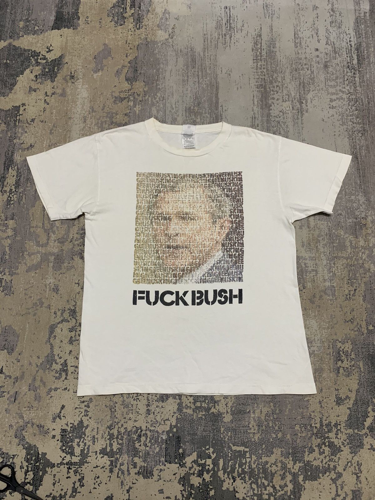 Vintage Fuck Bush War Sucks Photo Tees