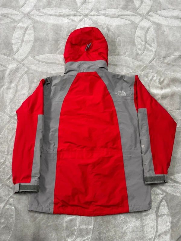 The North Face The North Face Summit Series Gore-Tex XCR gtx size M Jacket Size M / US 6-8 / IT 42-44 - 2 Thumbnail
