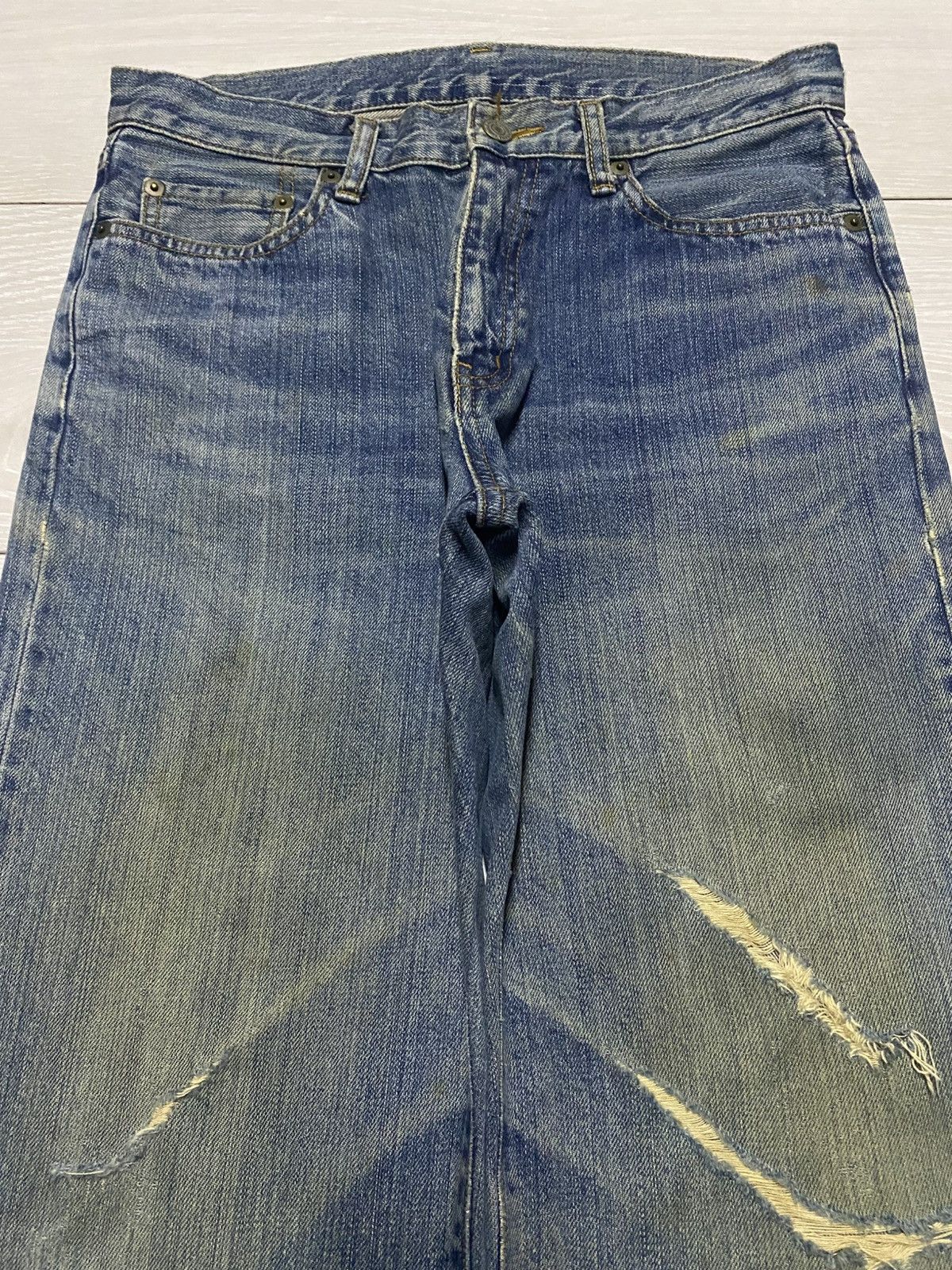 Uniqlo Vintage Japanese Brand Uniqlo Mud Wash Distressed Loose Jean Size US 30 / EU 46 - 3 Thumbnail