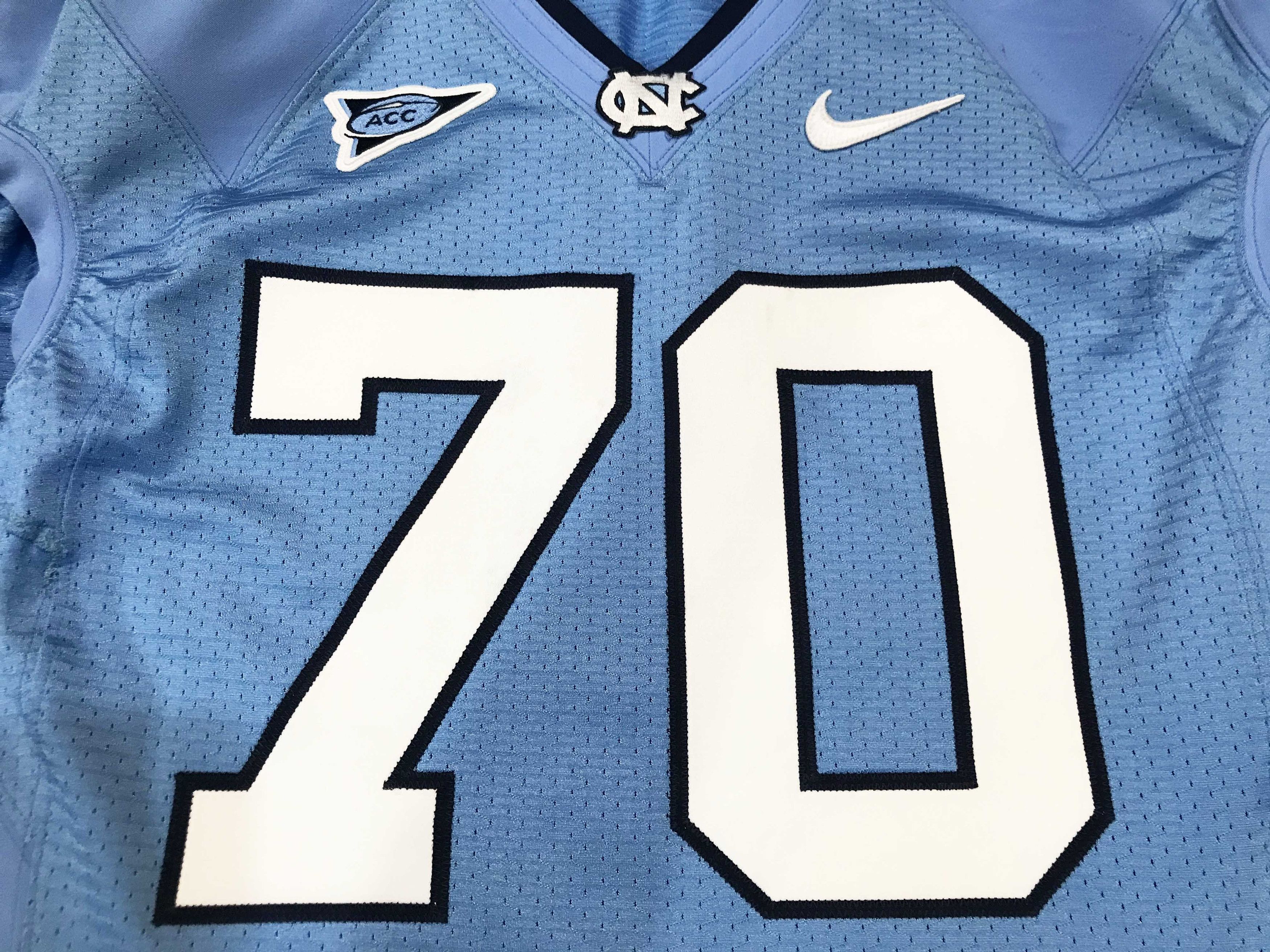 Nike Nike UNC North Carolina Tar Heels #70 Football Game Jersey Size US M / EU 48-50 / 2 - 2 Thumbnail