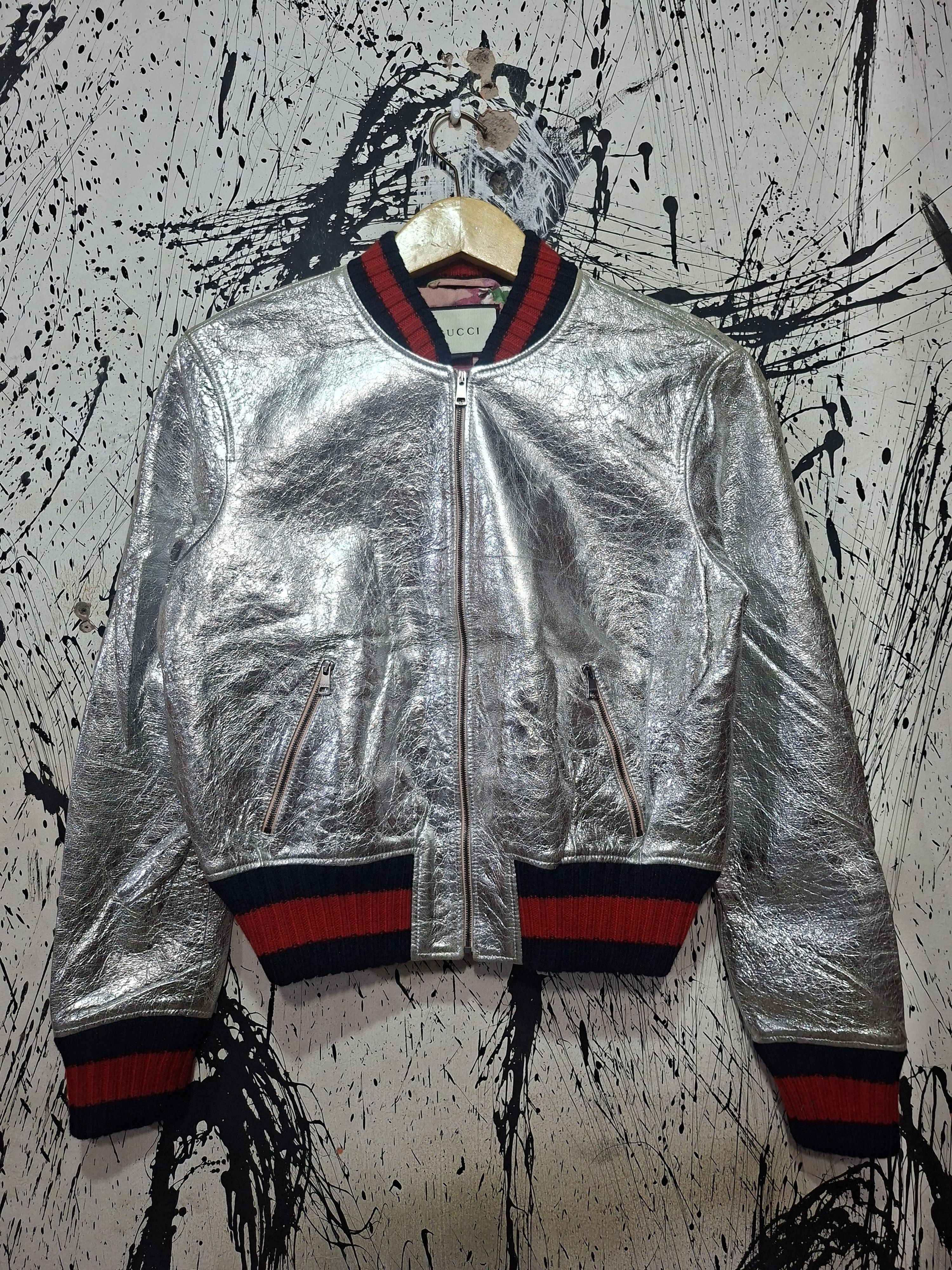 Gucci GUCCI RESORT 2016 CRACKLE LAMBSKIN LEATHER BOMBER Size M / US 6-8 / IT 42-44 - 1 Thumbnail