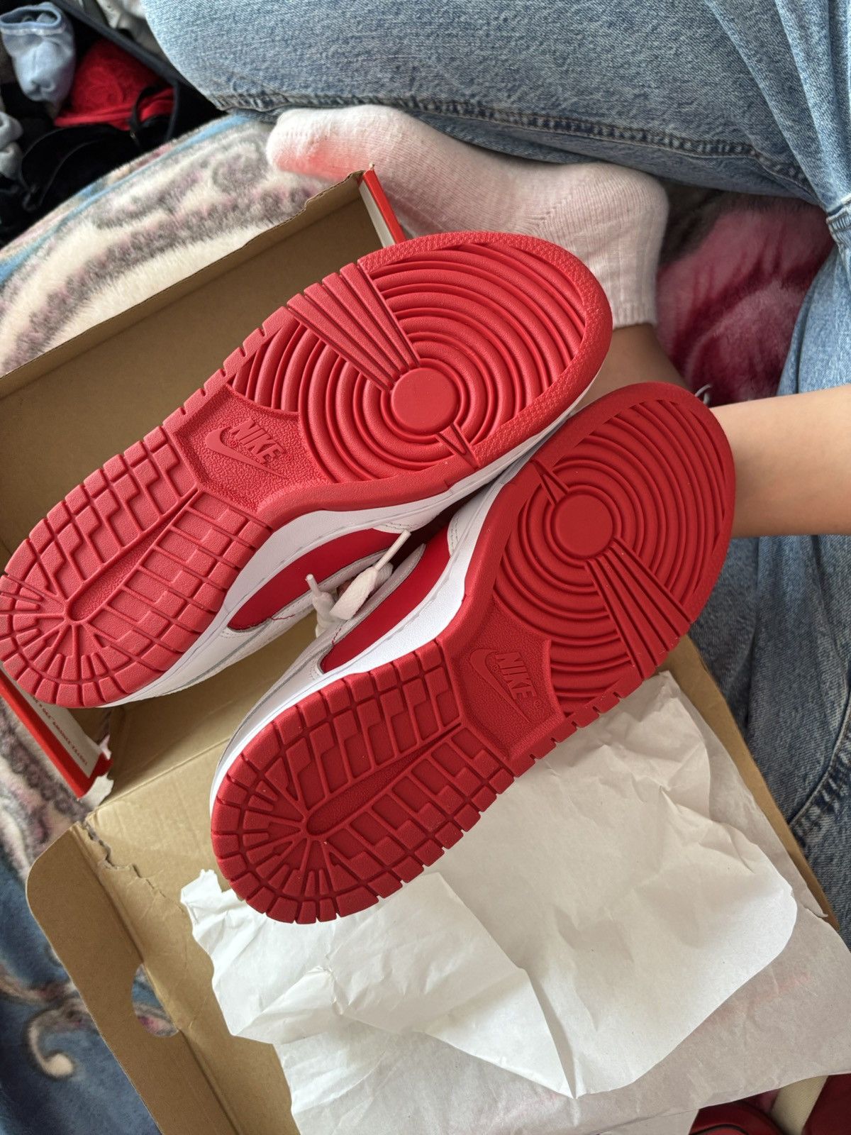 Nike university red / white dunks Size US 6.5 / EU 39-40 - 4 Thumbnail