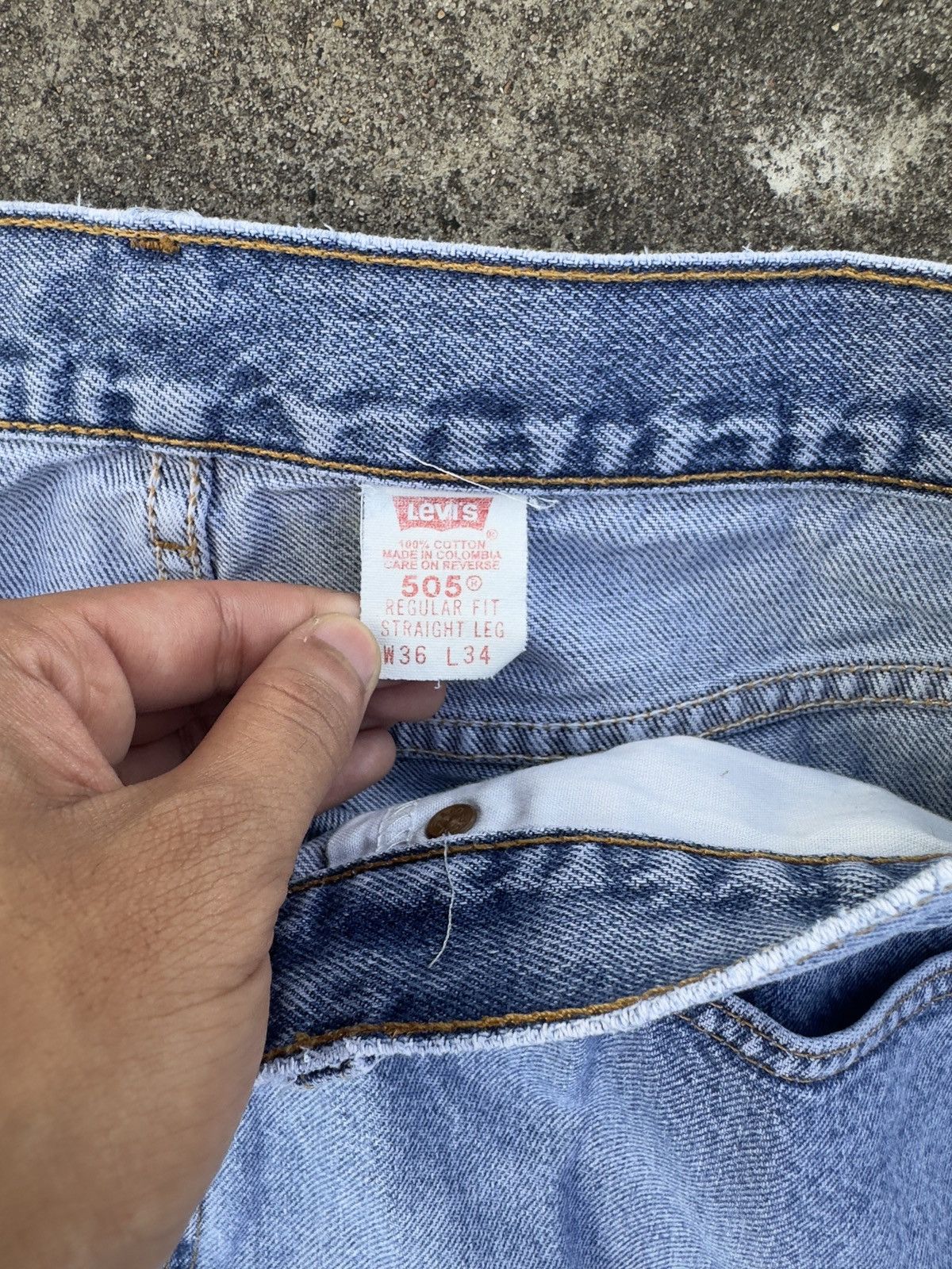 Levi's × Vintage Levi’s 90s 505 36x34 Size US 36 / EU 52 - 4 Thumbnail