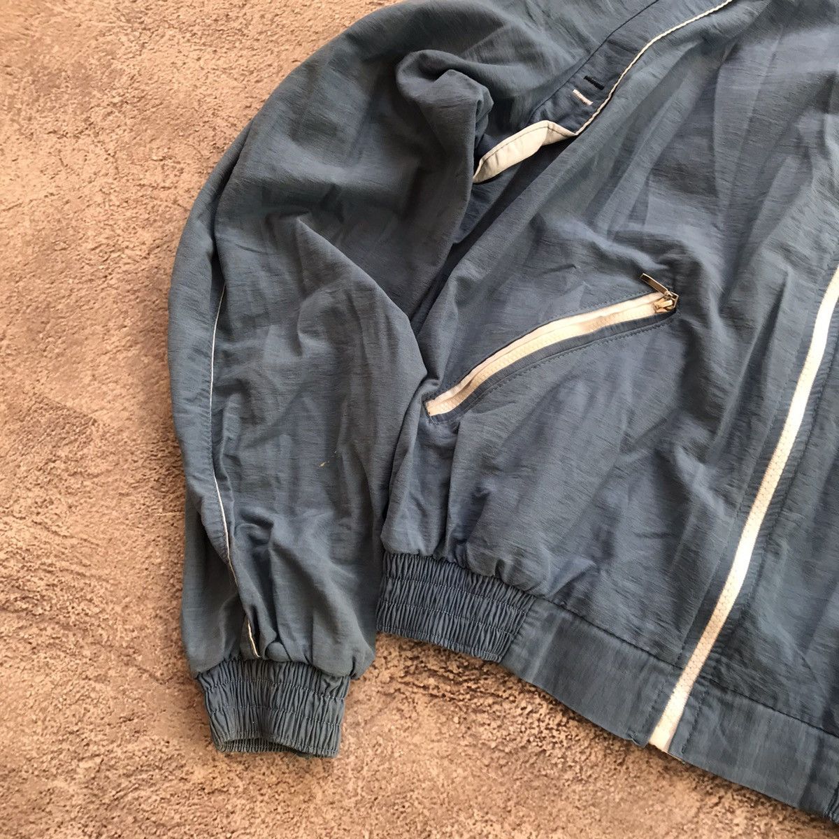 Vintage Vintage Nike Windbreaker Jacket Y2K Streetwear Skate Baggy M Size M / US 6-8 / IT 42-44 - 4 Thumbnail