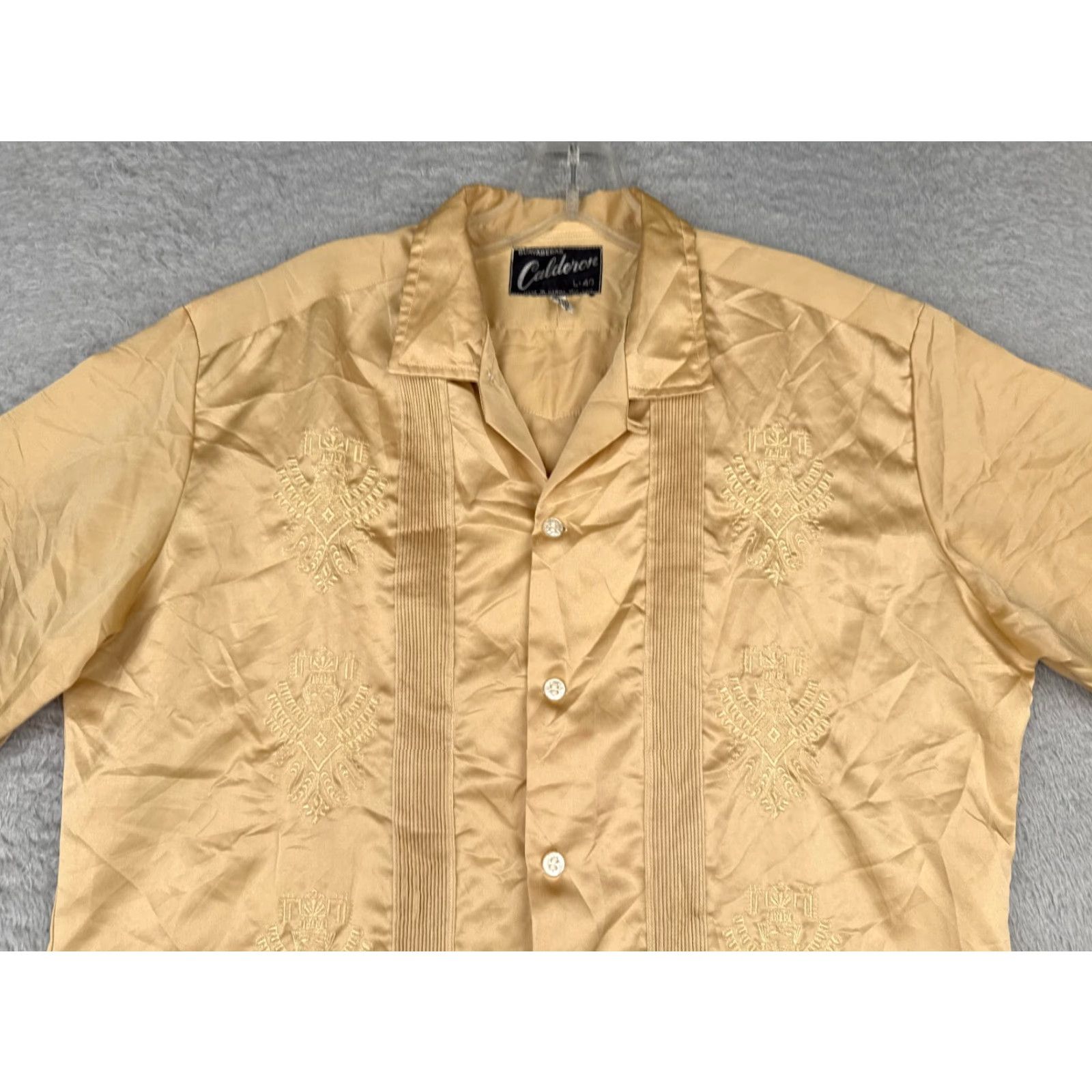 Vintage Calderon Shirt Men Large Yellow Guayabera Button Up Polyester Satin 4 Pocket Short Sleeve Compact Casual Resort Aloha Beach Vacation 4 Pocket Mens Size US L / EU 52-54 / 3 - 4 Thumbnail