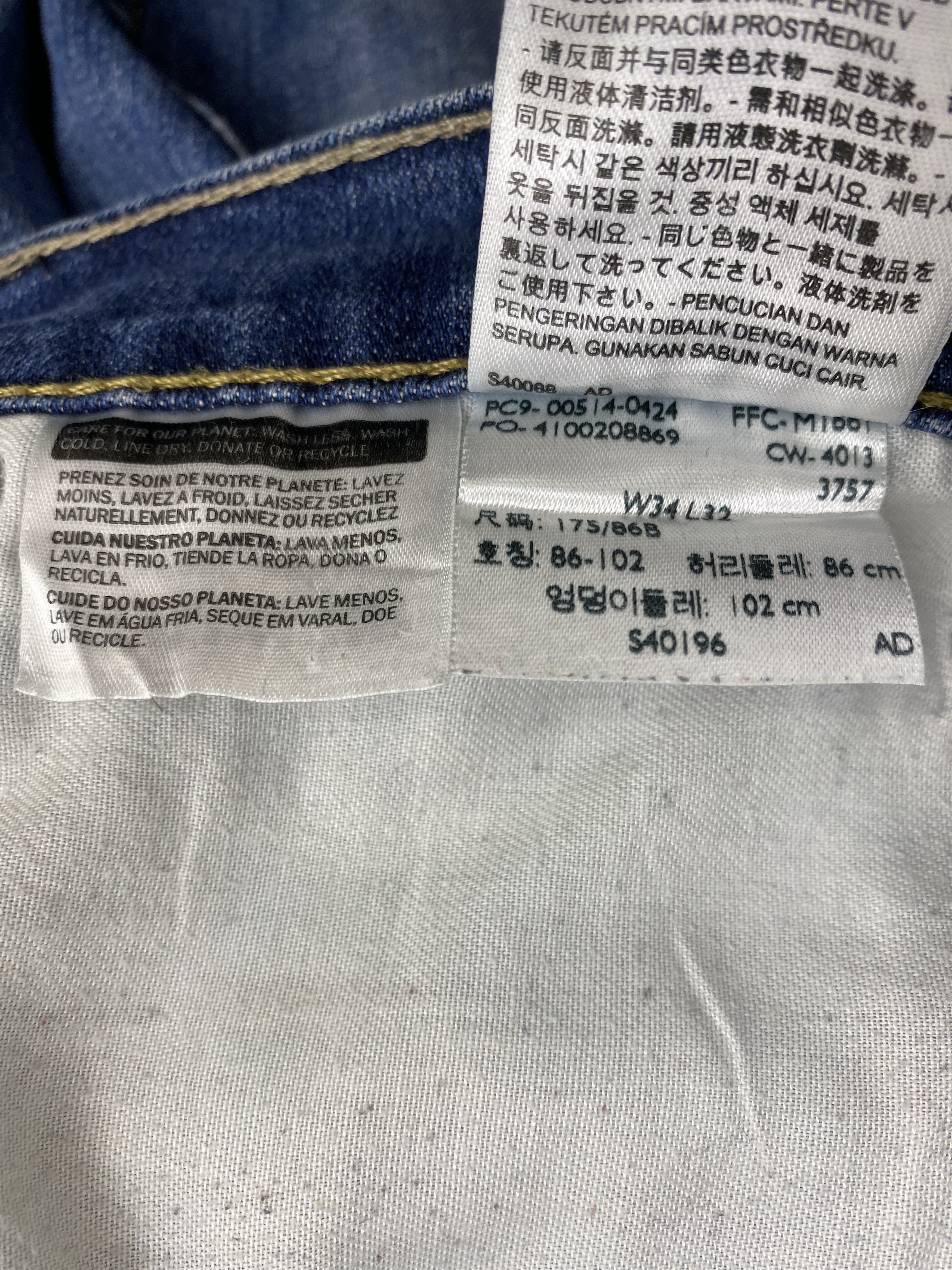 Levi's × Vintage Vintage Levi's 514 Distressed Blue Denim Jeans Size US 34 / EU 50 - 15 Thumbnail