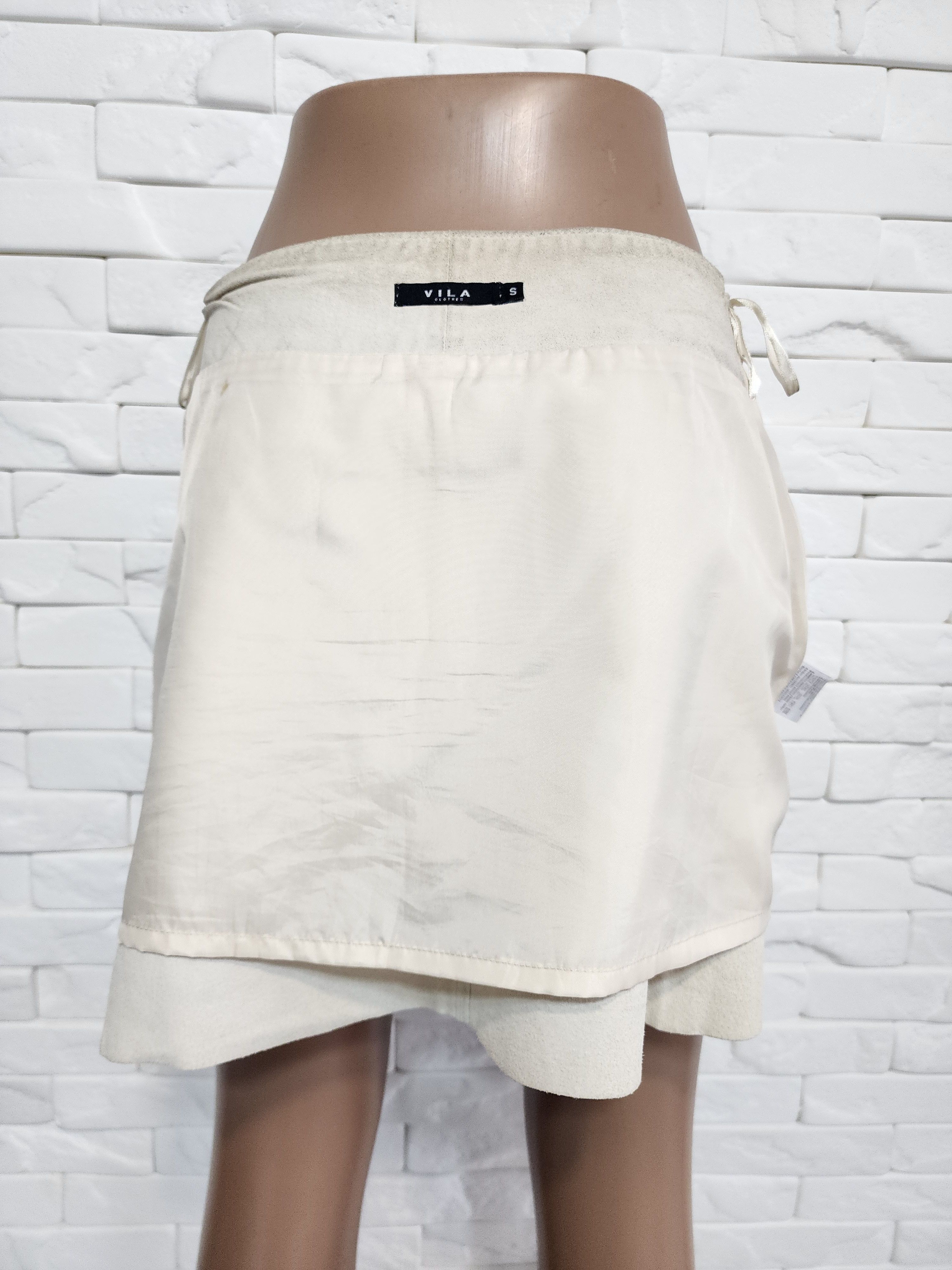 Genuine Leather Gray Leather Skirt: Suede Skirt (28.5" Waist) Size 28" / US 6 / IT 42 - 7 Thumbnail