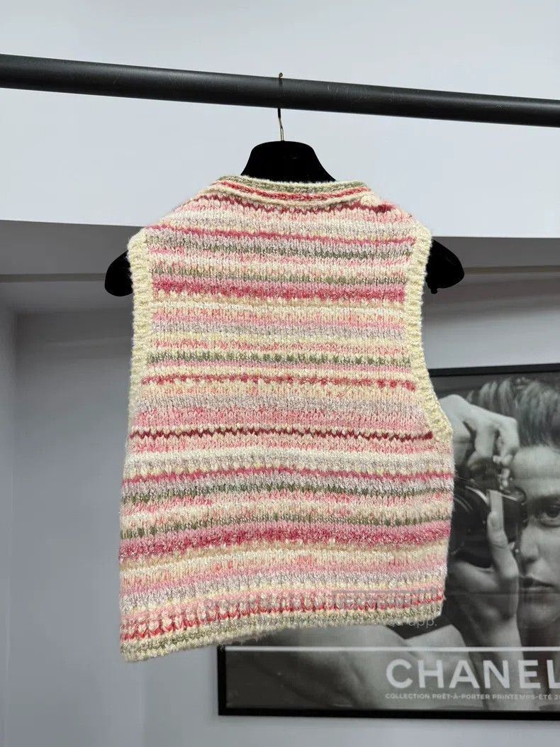 Chanel Chanel 24B pink striped bow button cardigan vest Size XS / US 0-2 / IT 36-38 - 3 Thumbnail