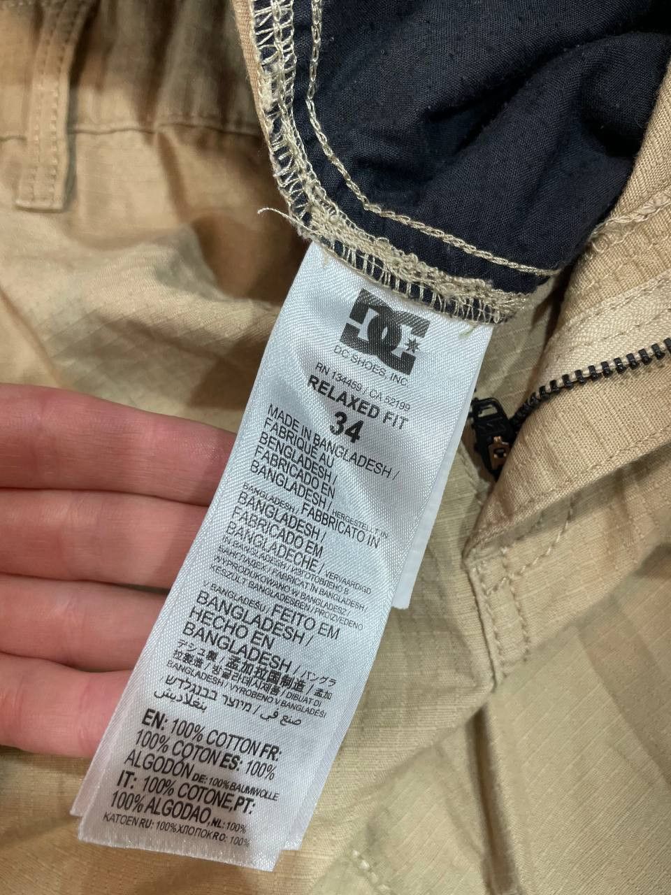 DC DC Shoes Warehouse Cargo Bermuda Shorts with Pockets Size XL Size US 36 / EU 52 - 8 Thumbnail
