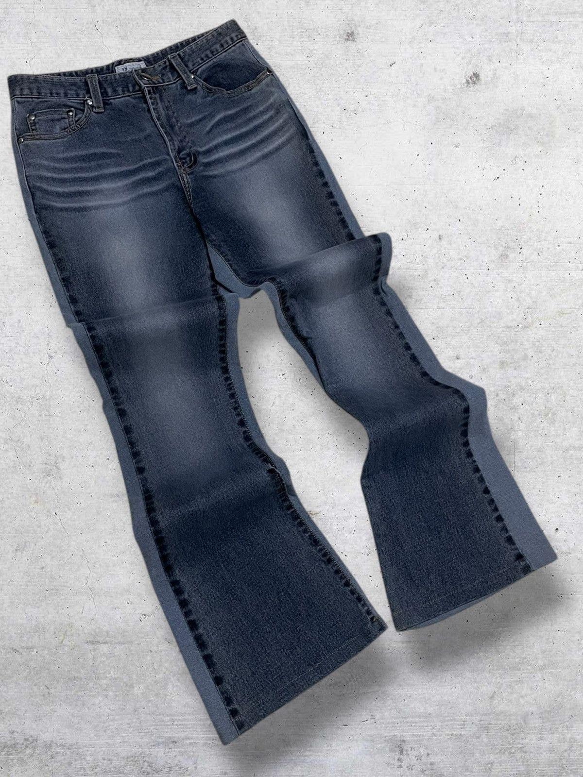 Japanese Brand VINTAGE EN CLOCHE JAPAN DESIGNER 90S HYBRID FLARED DENIM OG Size US 26 / EU 42 - 2 Thumbnail
