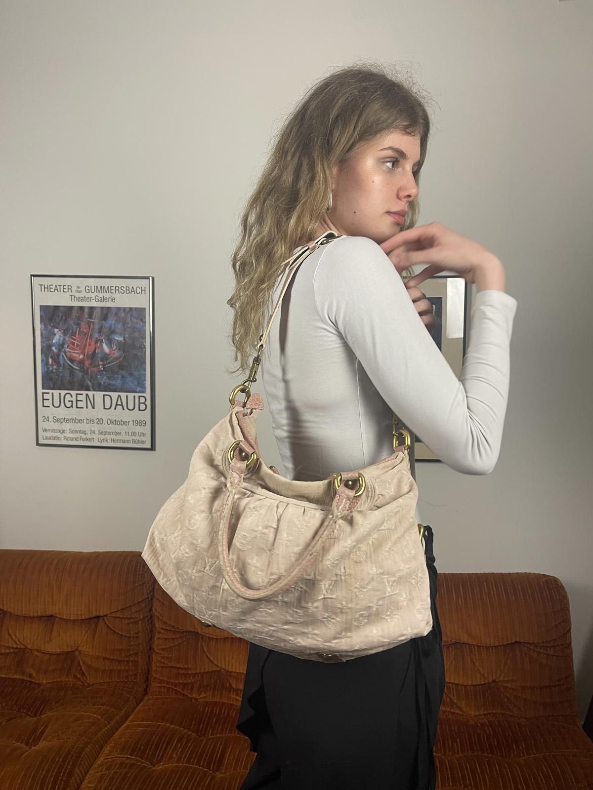 Louis Vuitton Louis Vuitton - Pink Denim Handbag Size ONE SIZE - 2 Thumbnail