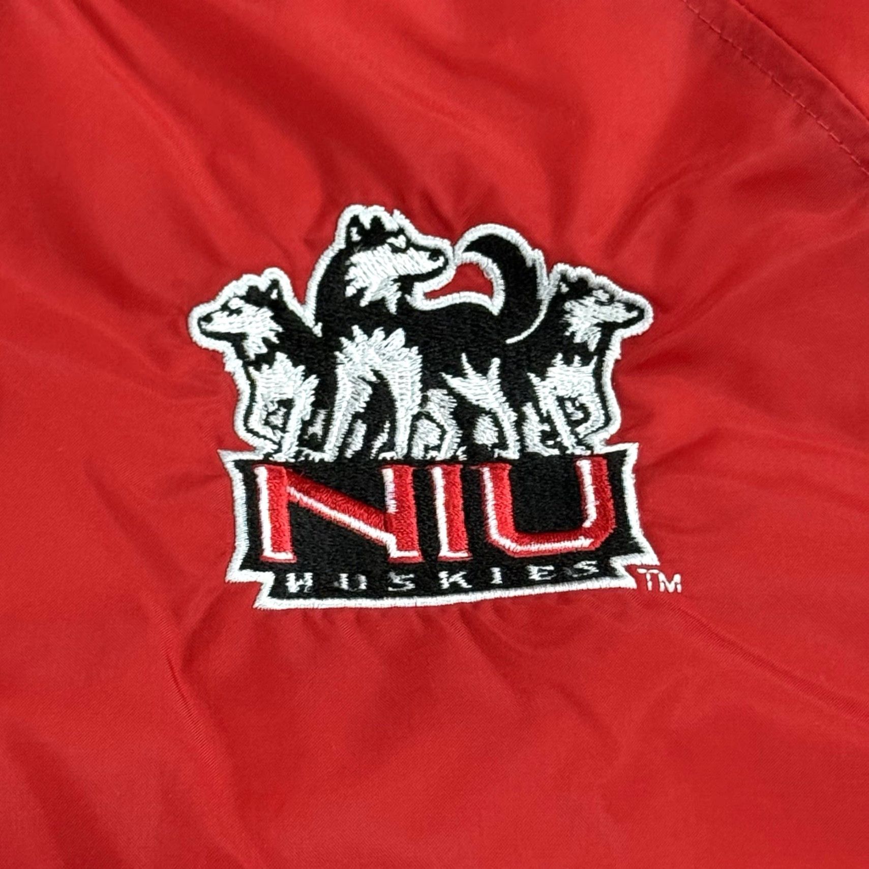 Adidas VINTAGE Adidas Windbreaker Jacket Men S Red Nylon Lined NIU Huskies 90s Concert? Size US S / EU 44-46 / 1 - 3 Thumbnail