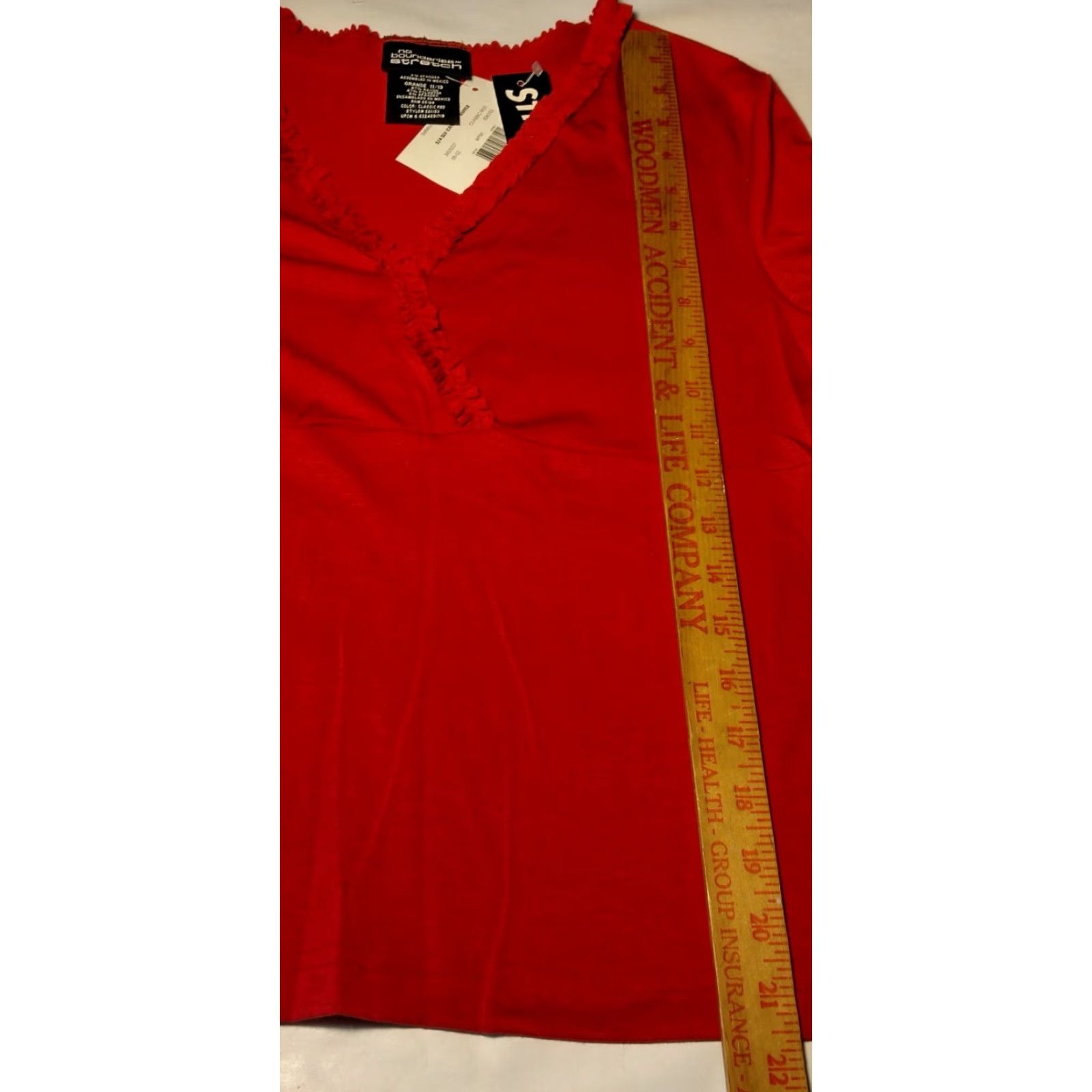 Vintage VINTAGE No Boundaries Shirt Women L Red V-Neck Knit Long Sleeve Ruffle NOS Y2K Vintage Shirts Womens L Red Size L / US 10 / IT 46 - 4 Thumbnail