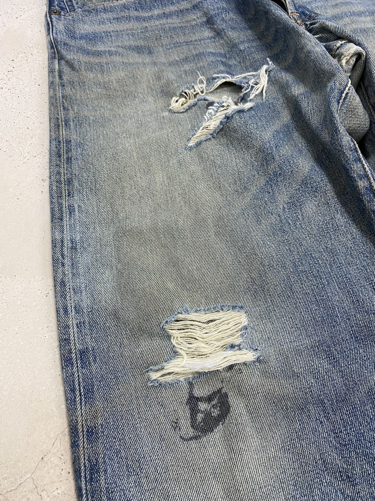 Levi's Vintage 90s Levis 501 Japan Selvedge Button Fly J09 Distress Size US 34 / EU 50 - 7 Thumbnail